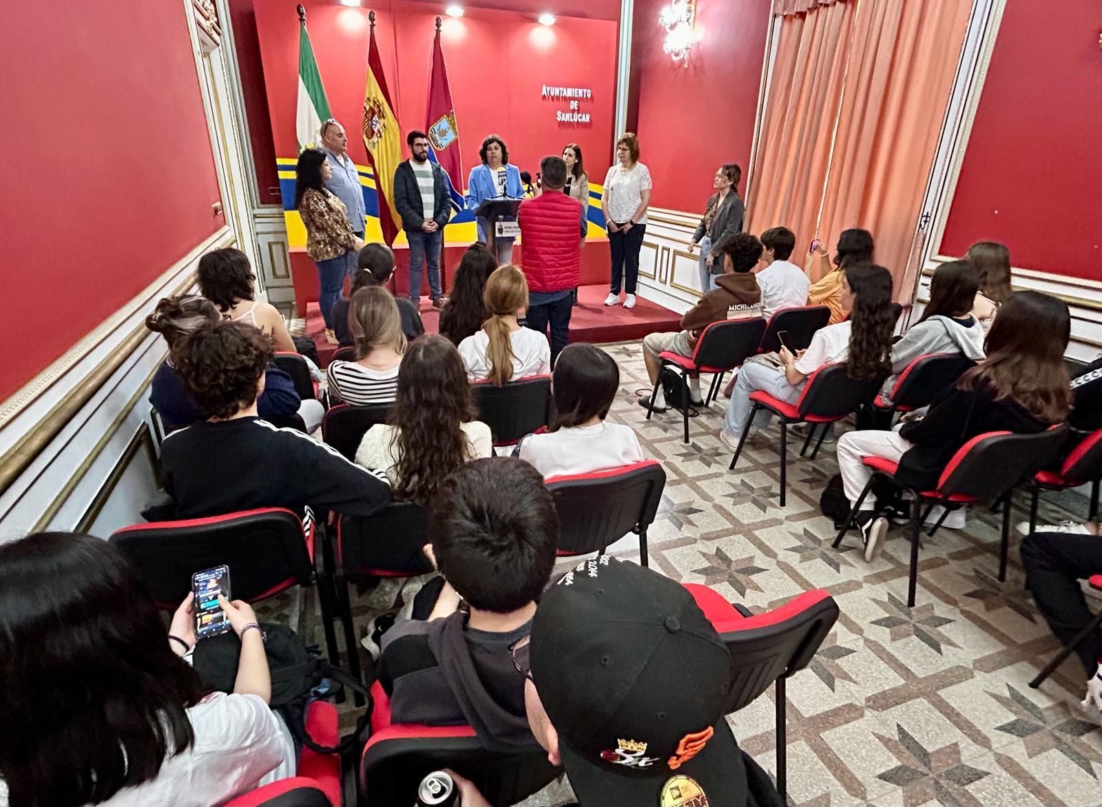 Sanlúcar recibe a alumnos Erasmus de un colegio portugués