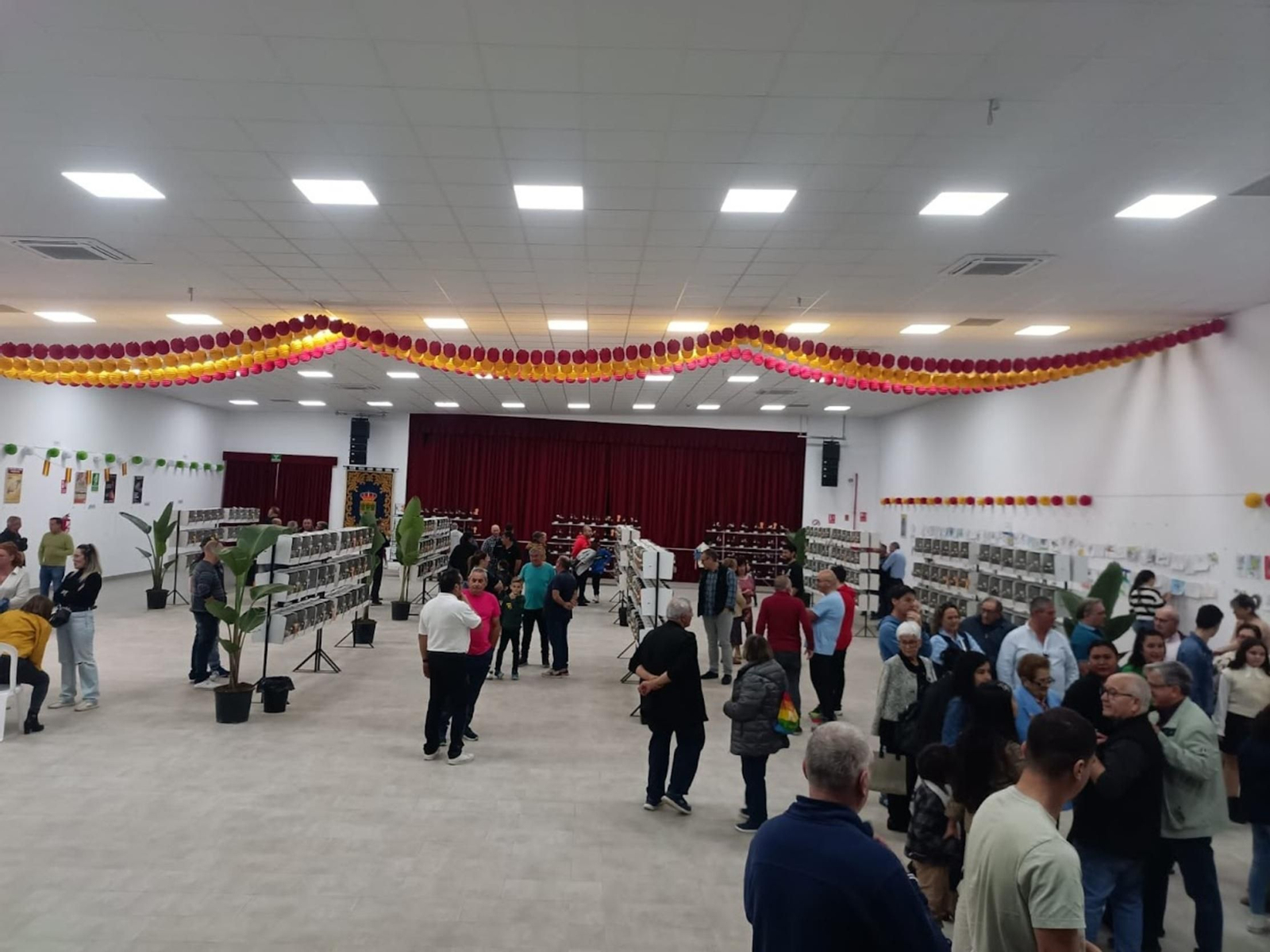 Momento de la exposición ornitológica durante la pasada edición.