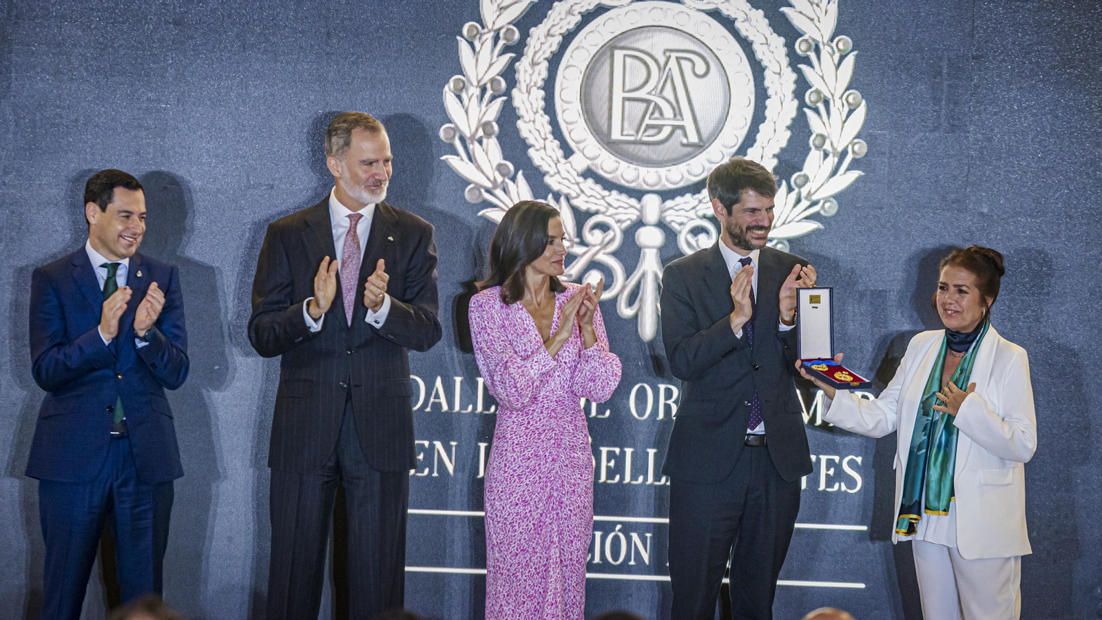Las imágenes de la entrega de las Medallas de Oro a la cultura en Cádiz
