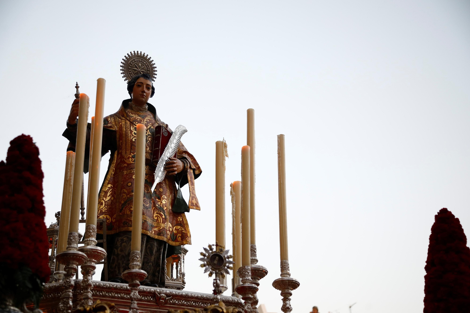 La procesión de San Lorenzo Mártir en Córdoba, en imágenes
