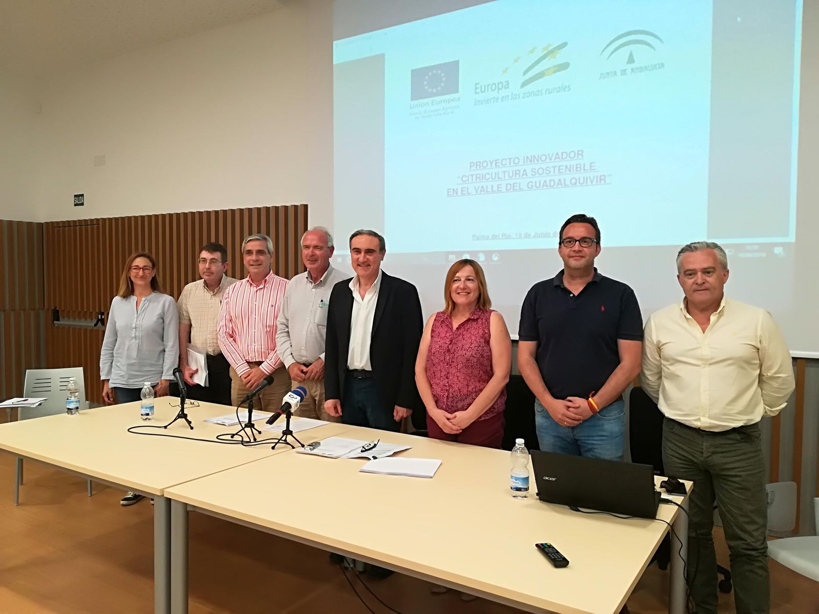 Representantes institucionales, ayer en la presentación de la iniciativa.