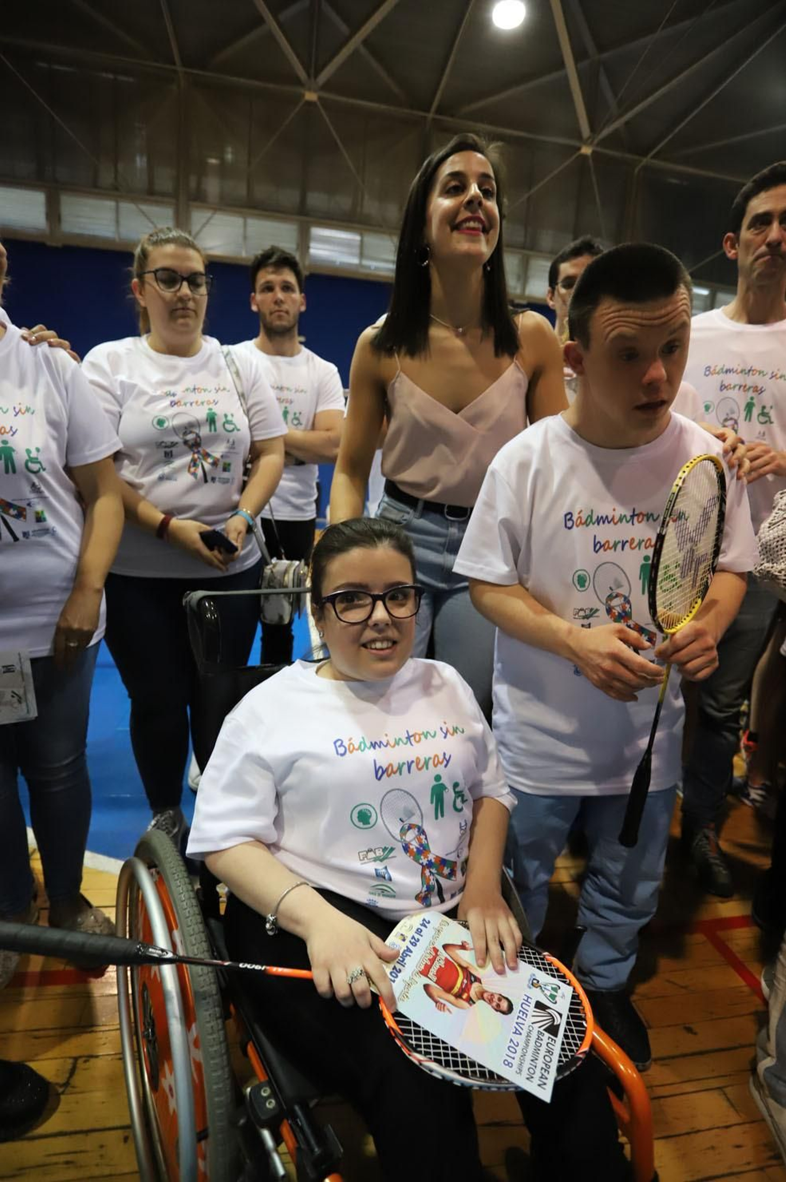 Imágenes de Carolina Marín en el Palacio de deportes, con la asociación Inclusivo, que ella misma Amadrina