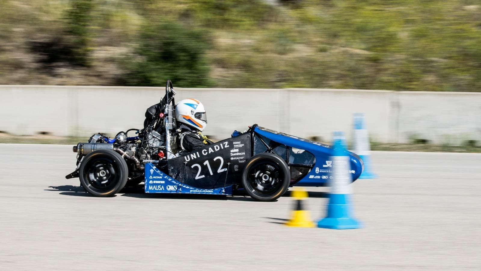Fórmula Gades, equipo de la UCa, cierra la temporada en Alemania y Barcelona