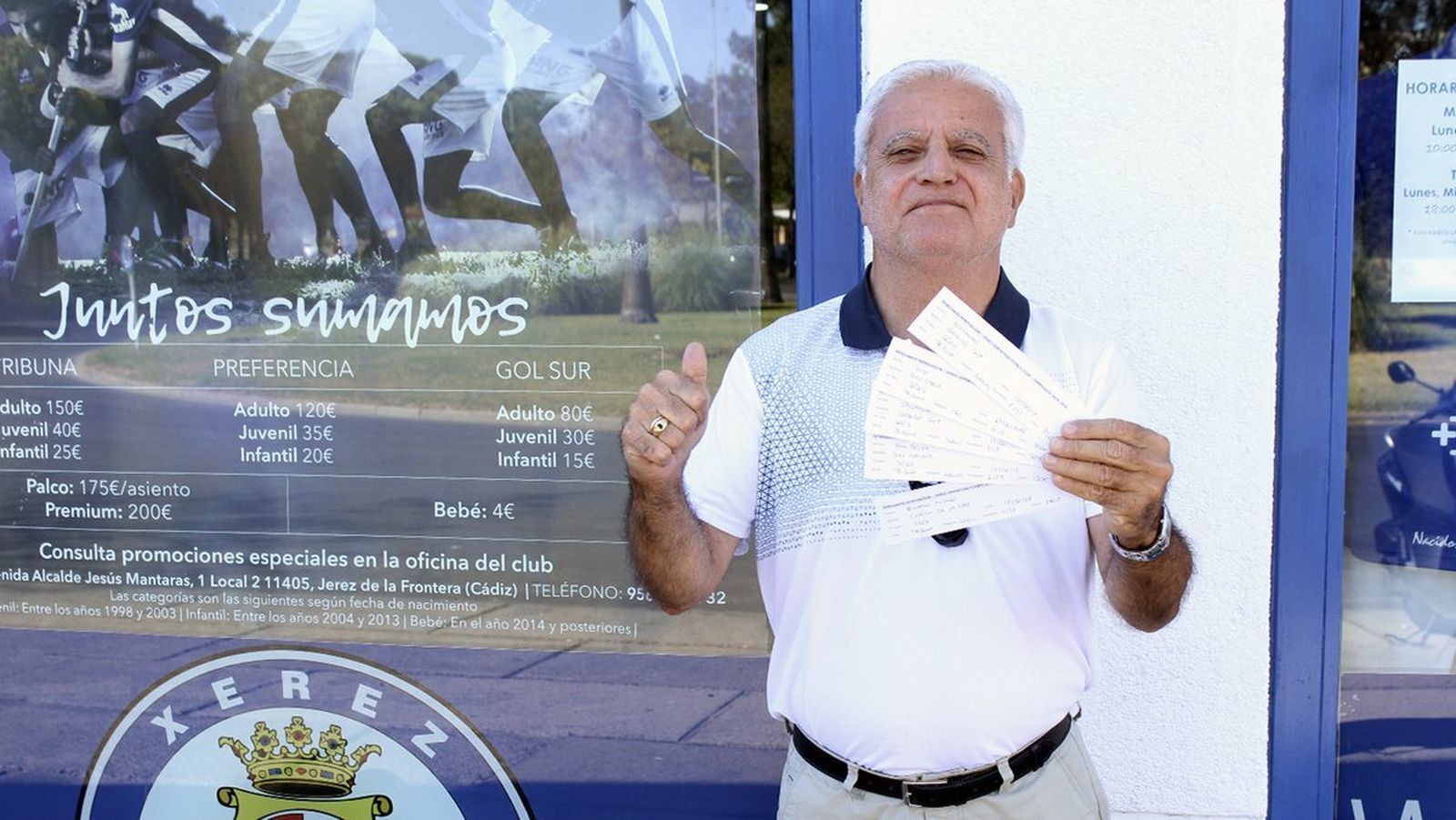 José Díez, primer socio del Xerez DFC en sacar el carné oro.