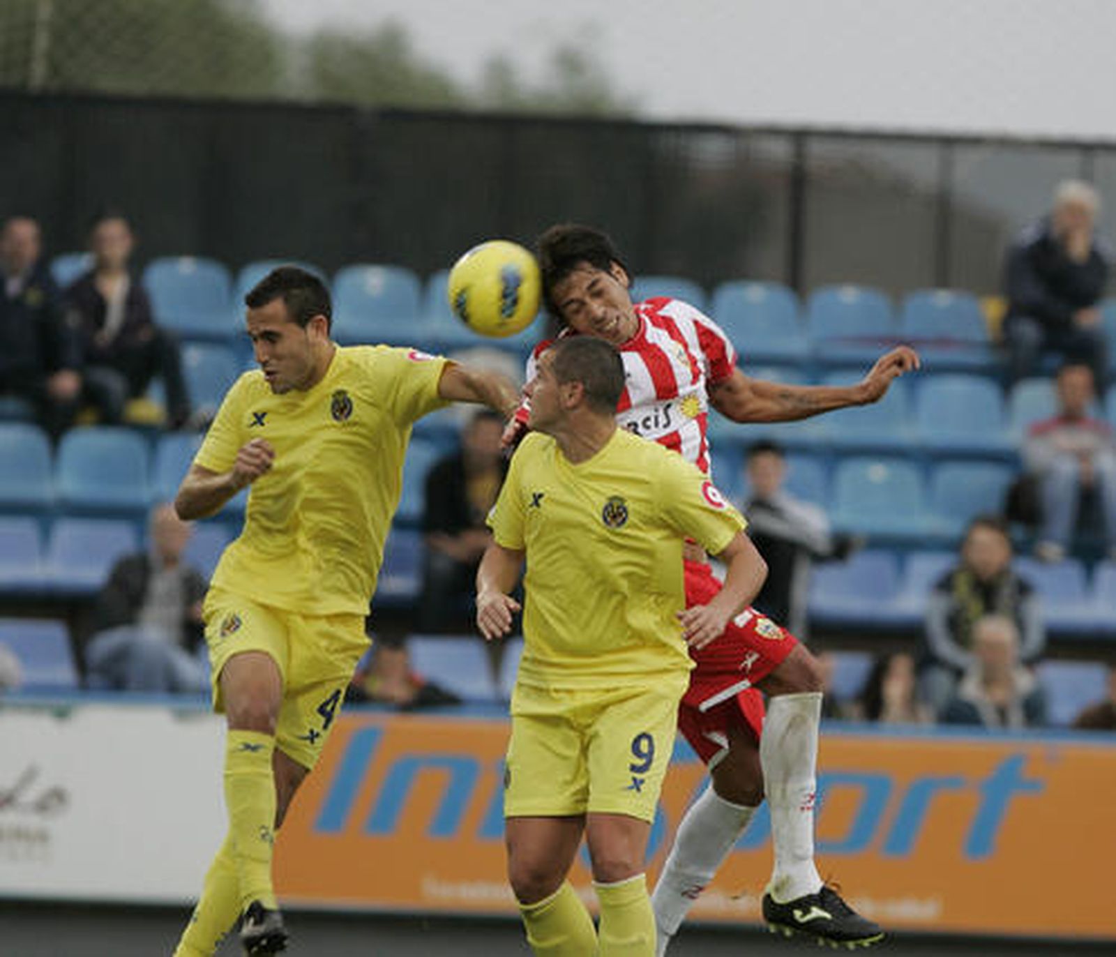 El Almería se deja remontar ante el Villarreal B (2-1). / LOF