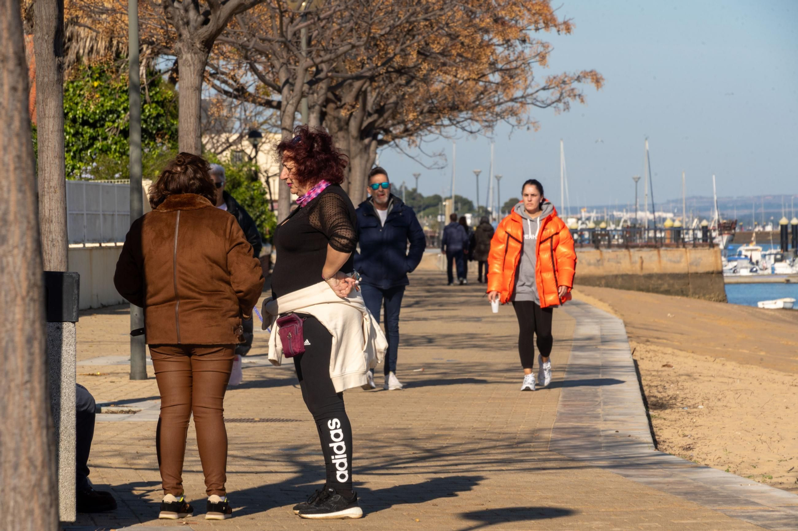 Imágenes de ambiente de Punta Umbría el 1 de enero