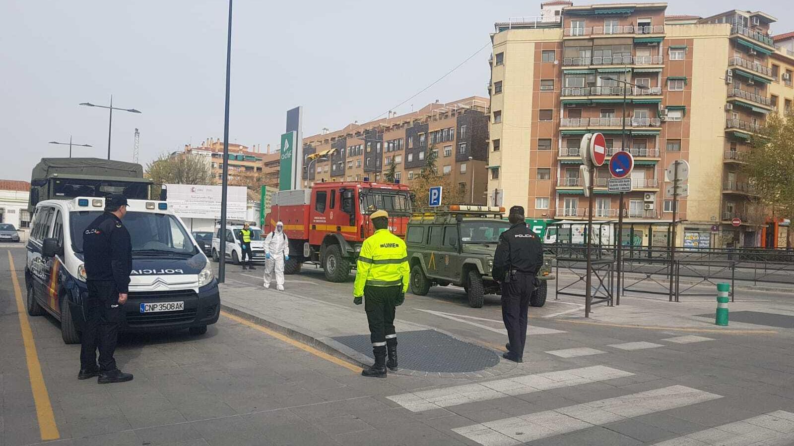 La UME y la Policía Nacional, esta mañana en la estación de Renfe