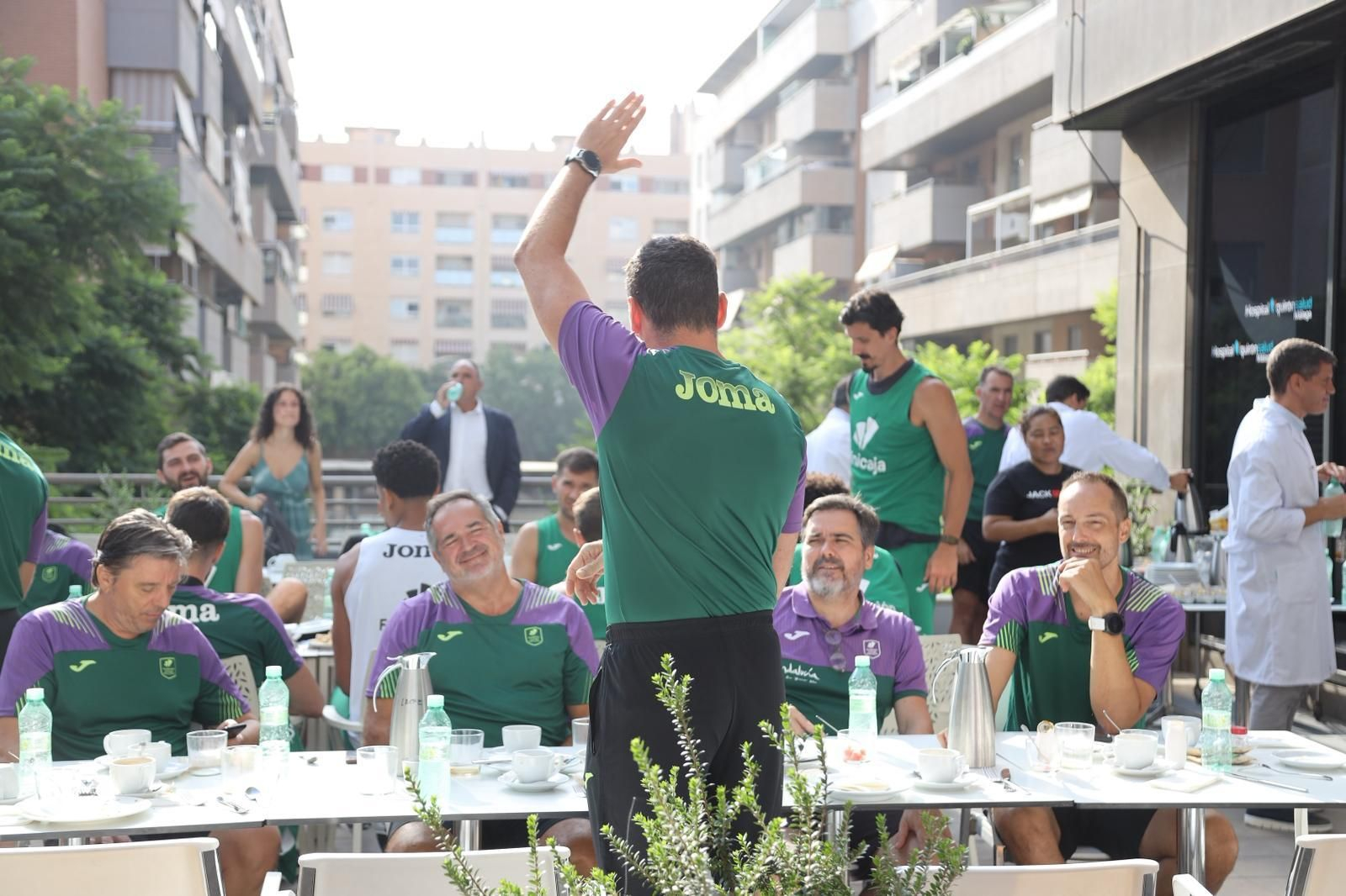 Ibon, en el desayuno en Quirón