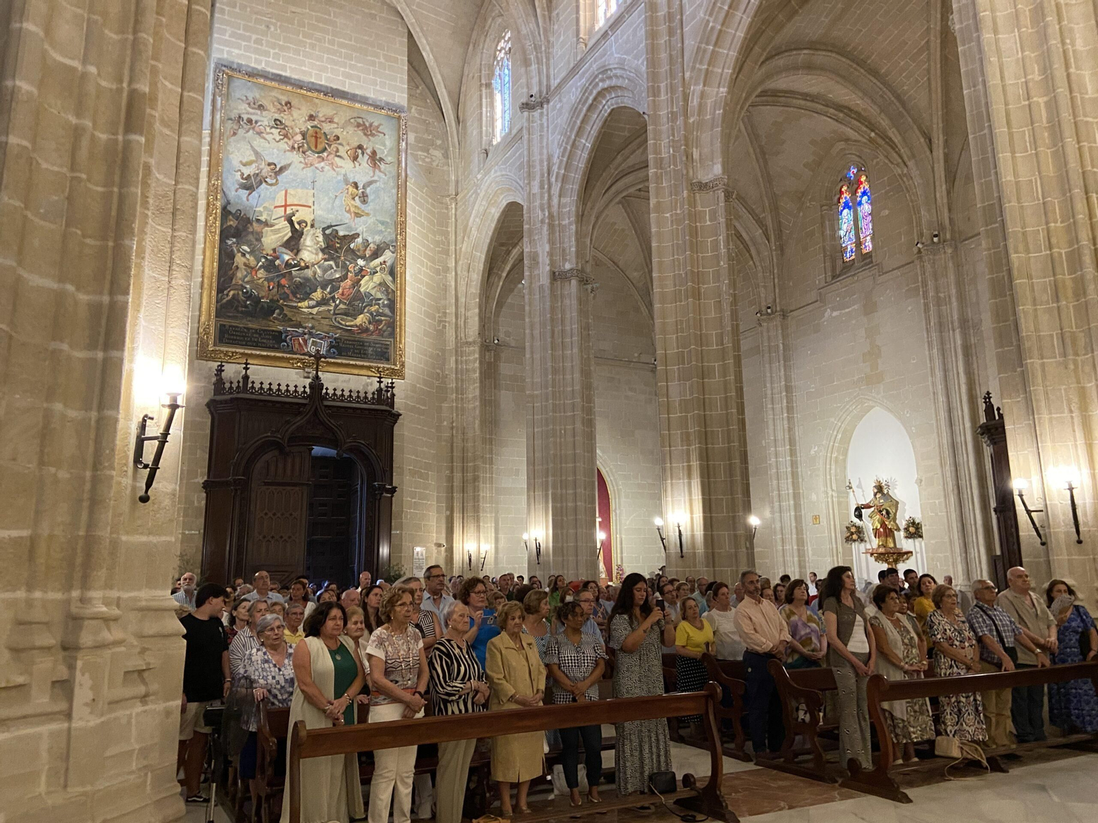 Fotogalería de la toma de posesión de los sacerdotes de Las Viñas, Santiago y San Pedro en Jerez