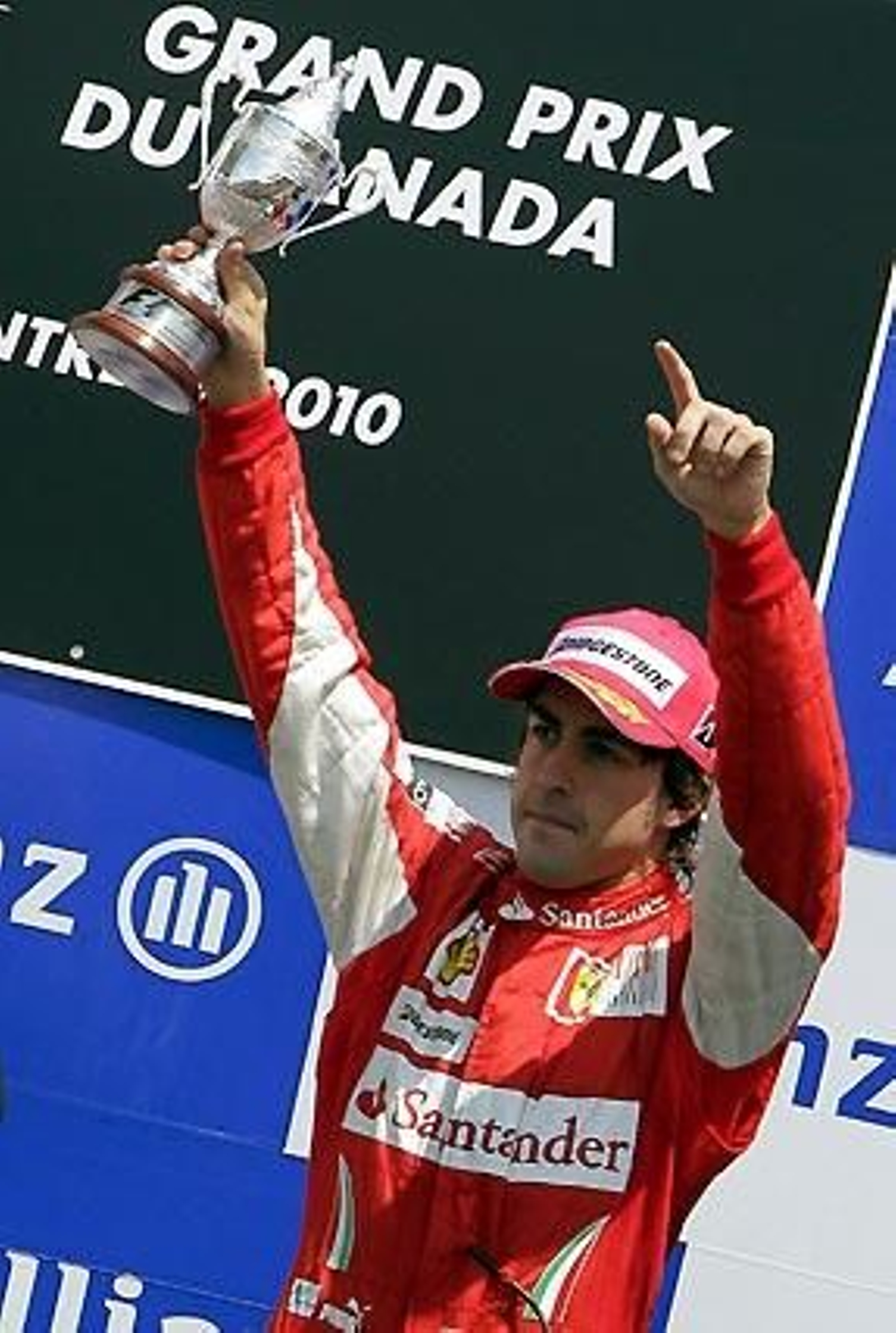 Fernando Alonso (Ferrari), tercero en el Gran Premio de Canadá, volvió a subirse al podio.

Foto: Afp Photo / Reuters / Efe
