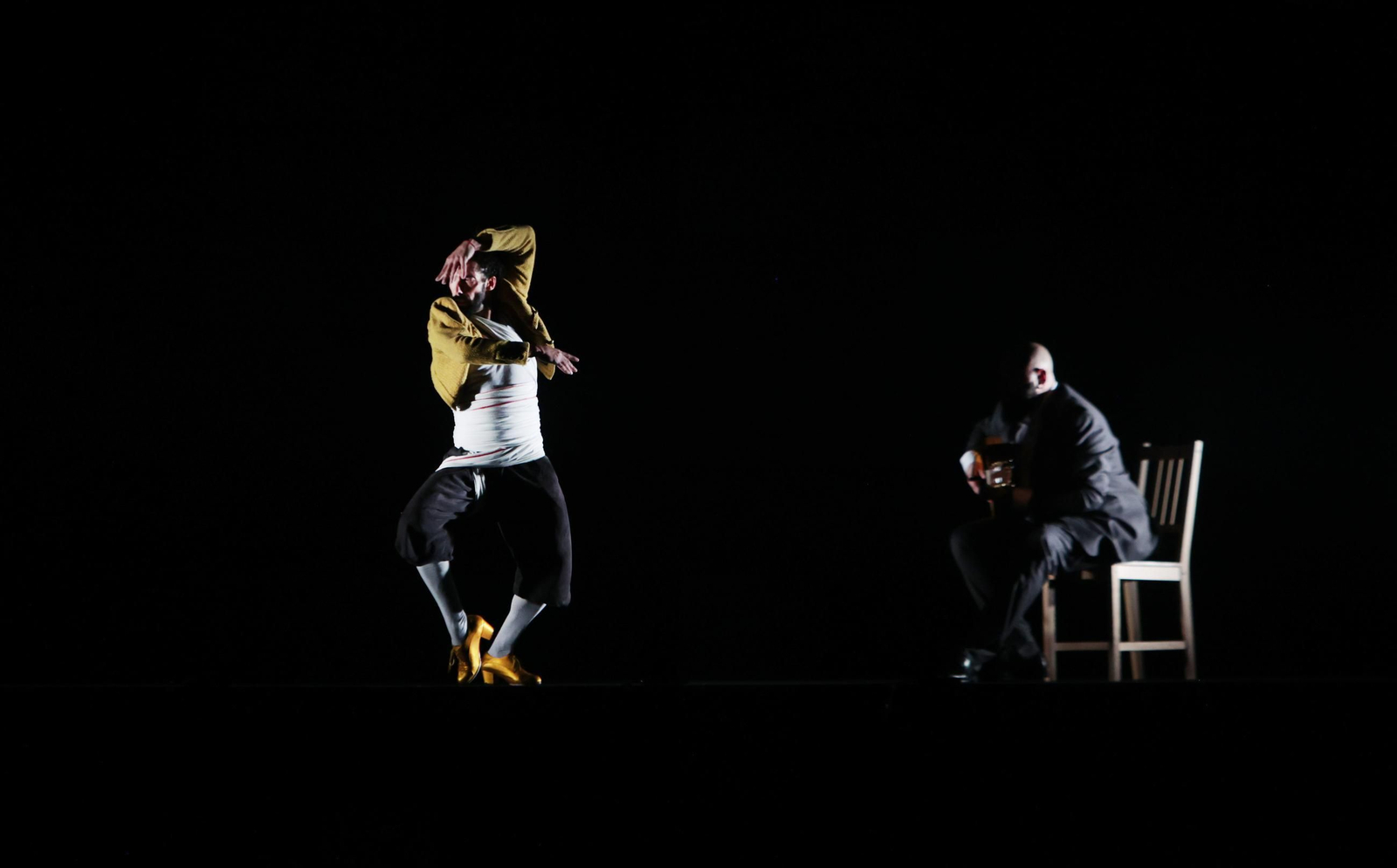 Eduardo Guerrero estrena 'El manto y su ojo' en el Festival de Jerez