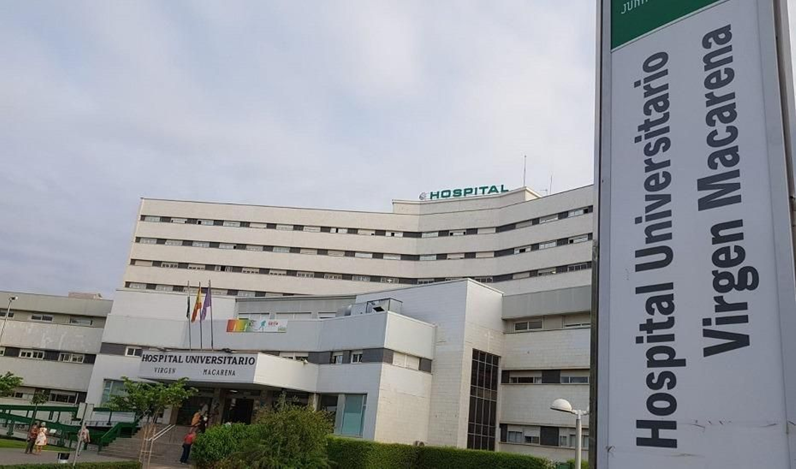 Cuatro jóvenes heridos y trasladados al hospital tras un accidente en Cantillana