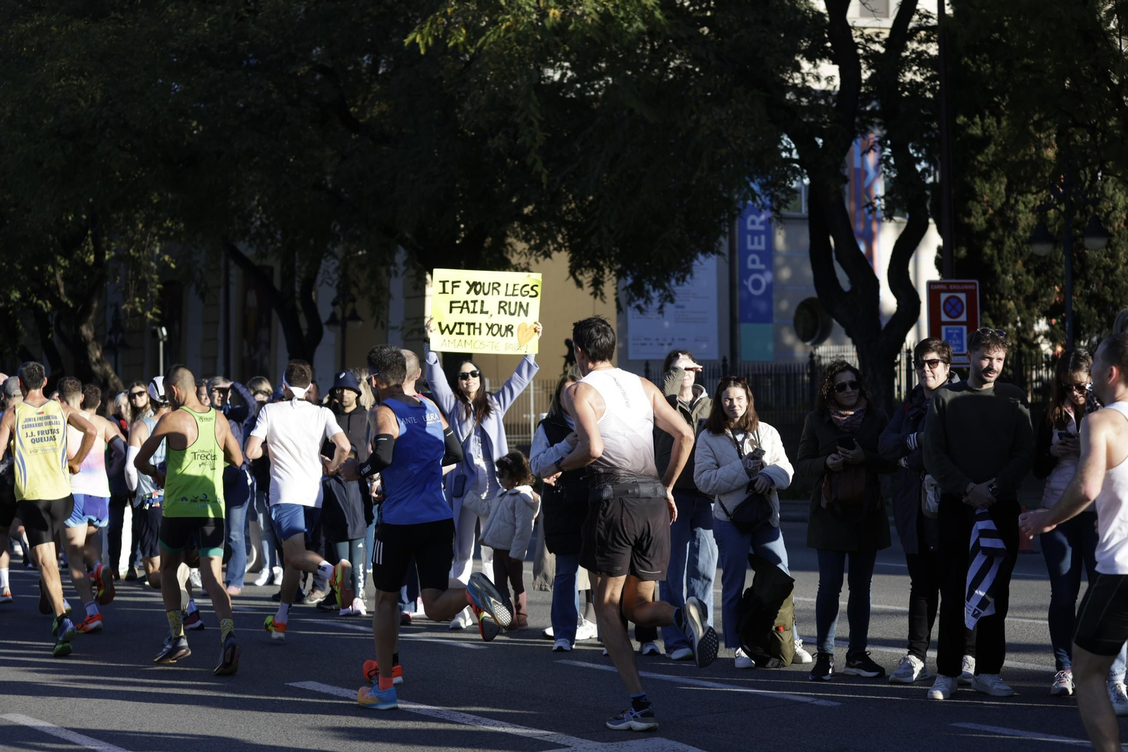 Búscate en el Zurich Maratón de Sevilla 2025