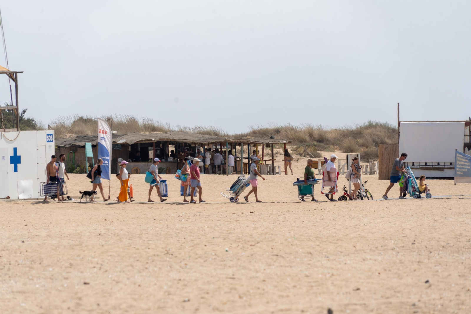 El ambiente de las playas de Huelva el domingo 24 de agosto