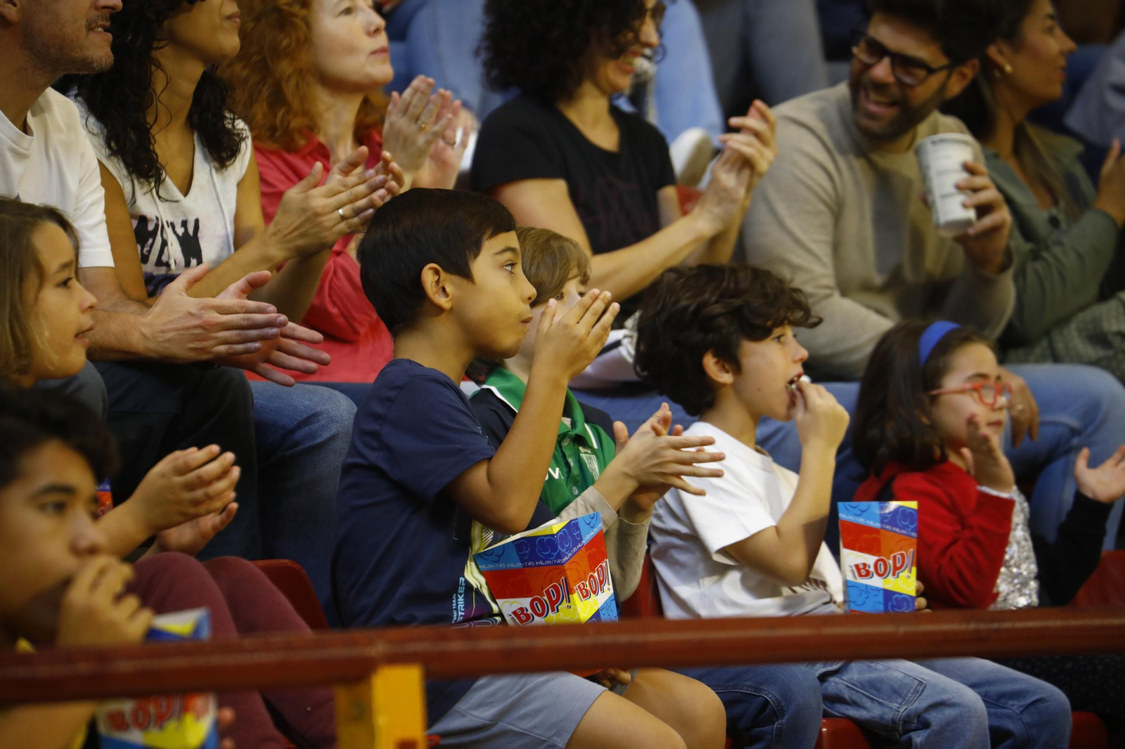 Las mejores fotos del ambiente en Vista Alegre para el Coto Córdoba - Clínica Ponferrada
