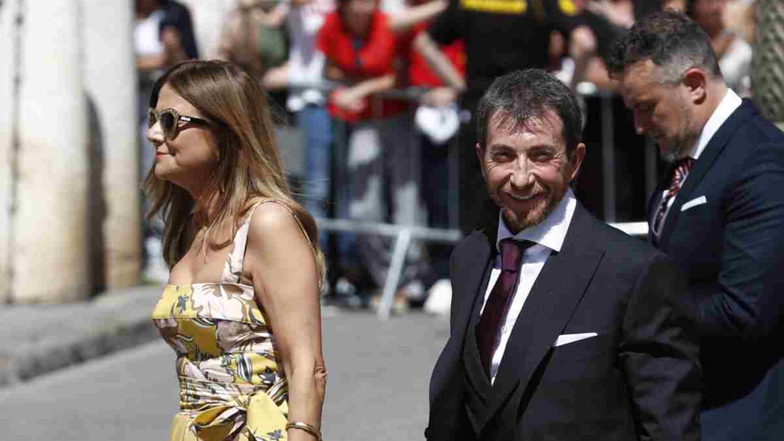 Pablo Motos y Laura Llopis, en una boda.