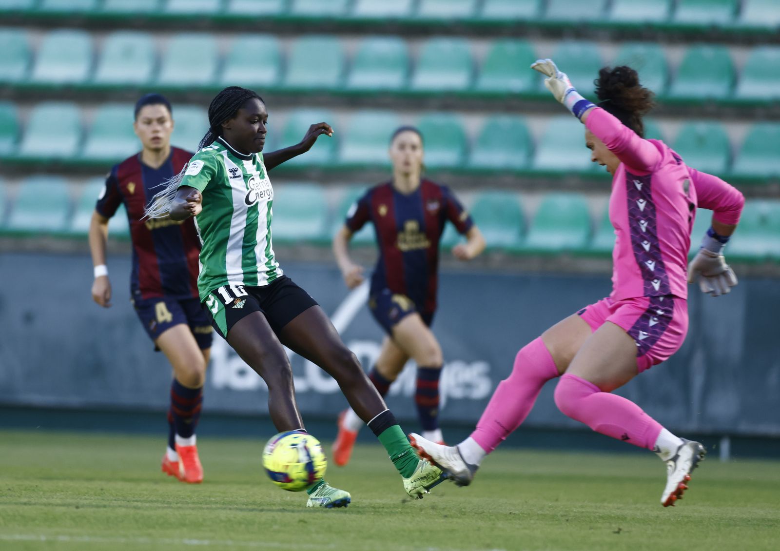 Las imágenes del Betis Féminas-Levante
