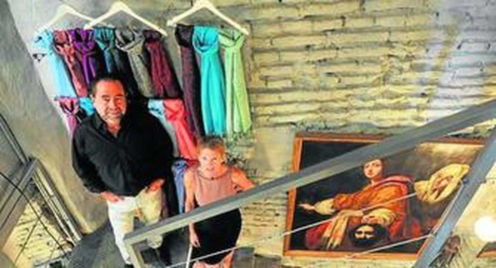 Juan Ibáñez y Cris Lamos son los promotores de El Barco, que acaba de abrir en la calle Cuna.