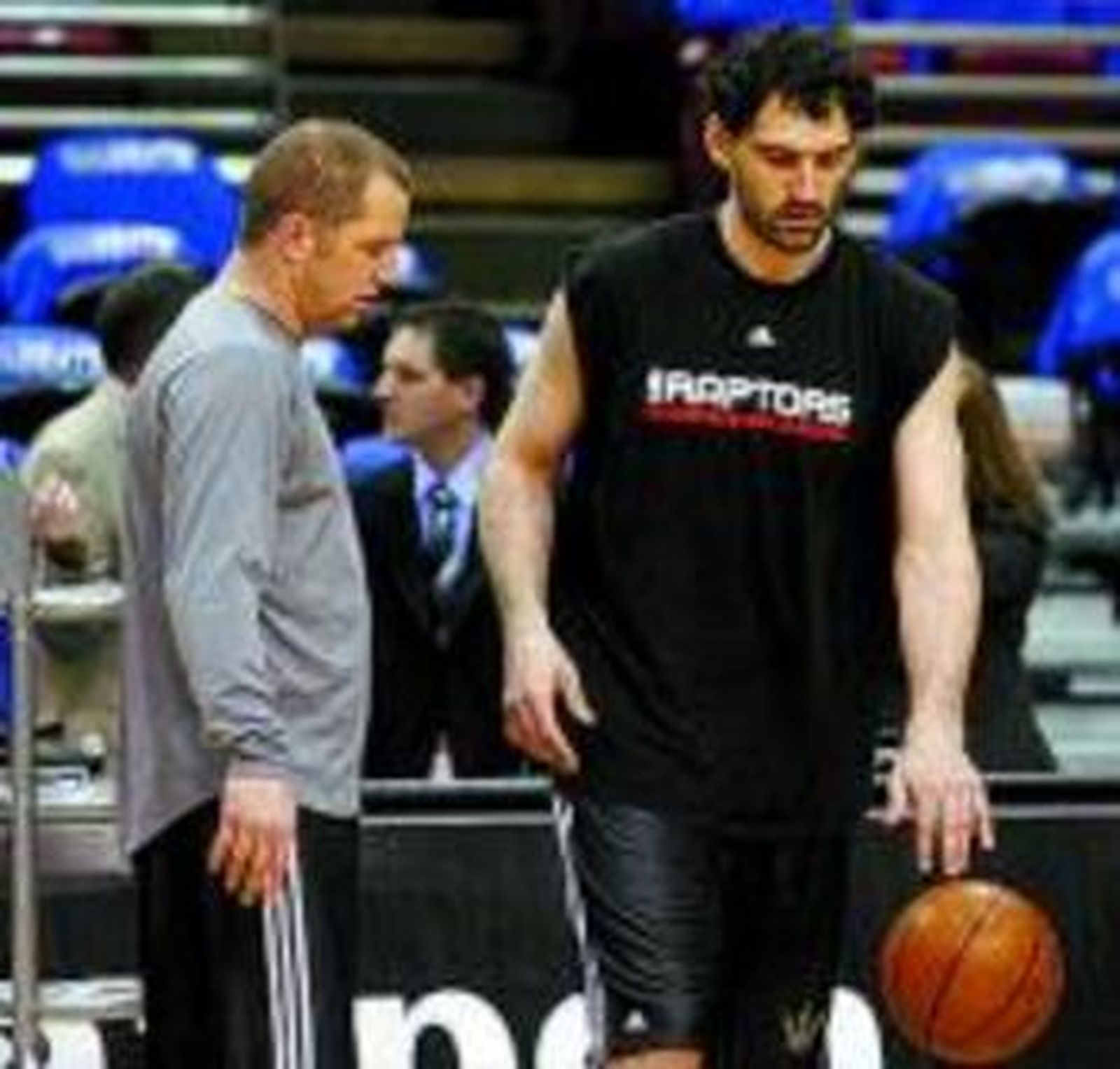 Garbajosa realiza un ejercicio.