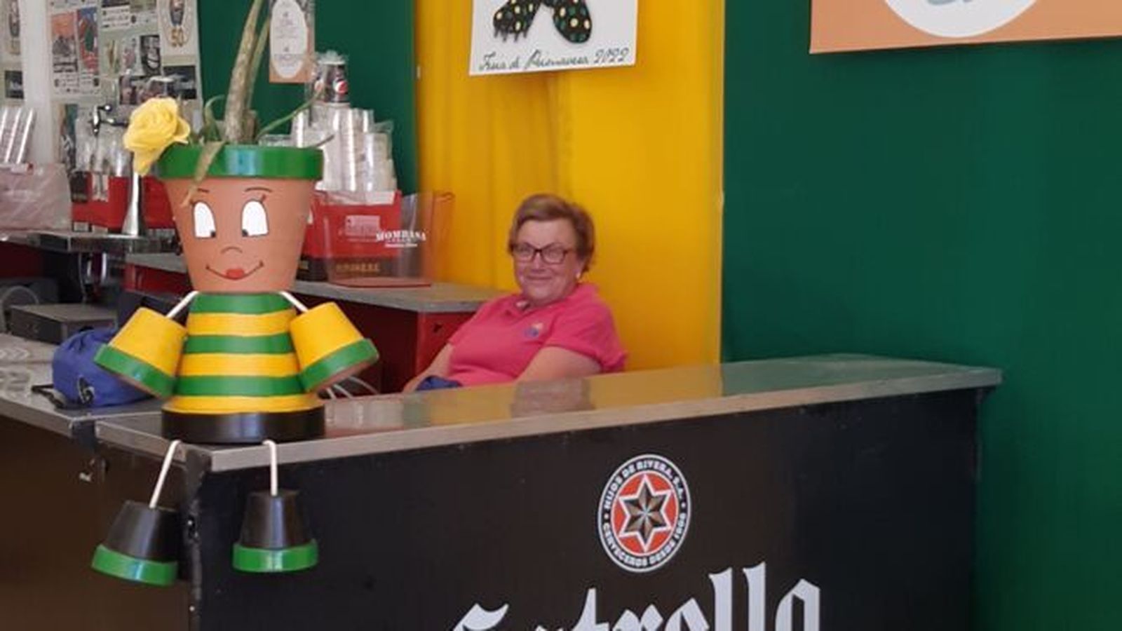 Imagen de la tradicional caseta del Club de Rugby en el recinto ferial de Las Banderas.