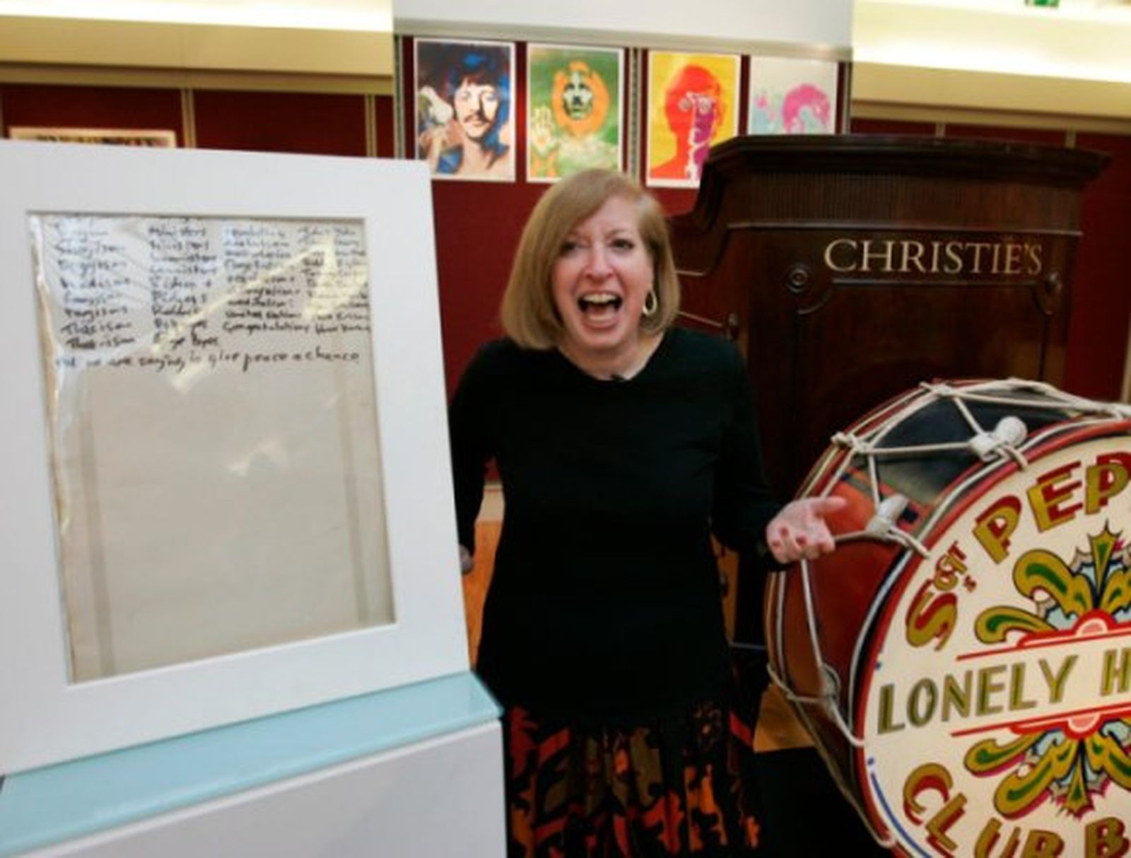 Una letra manuscrita de Jonh Lennon es subastada por medio millón de euros