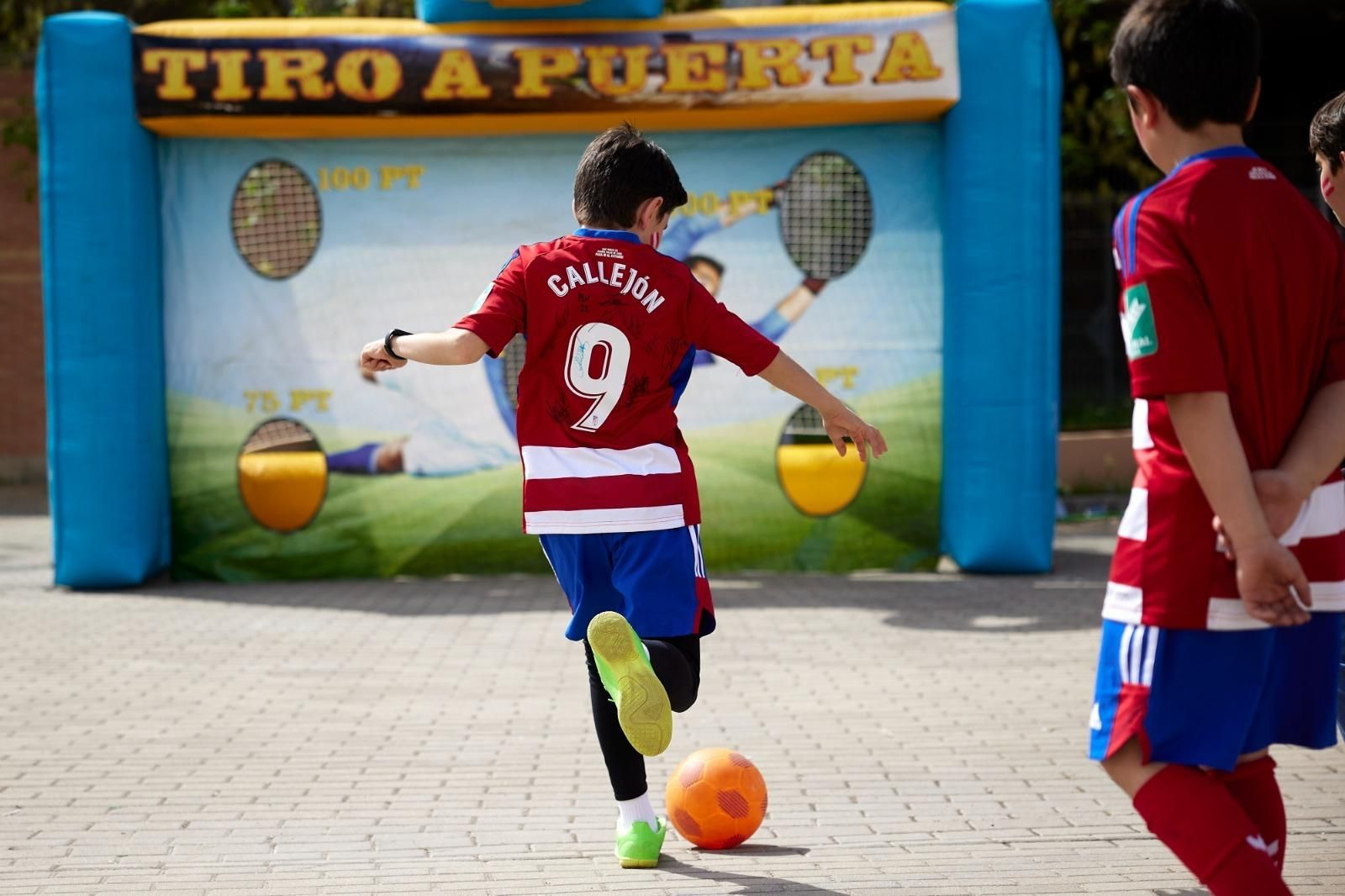 Las mejores imágenes de la Fan Zone del Granada CF