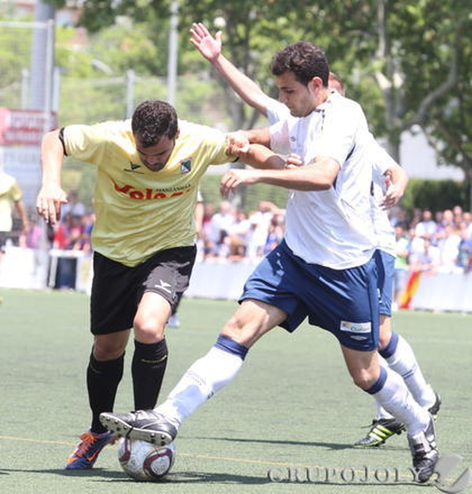El ascenso tendrá que esperar para el Atlético Sanluqueño, que cayó por 2-0 ante el Prat.

Foto: LOF