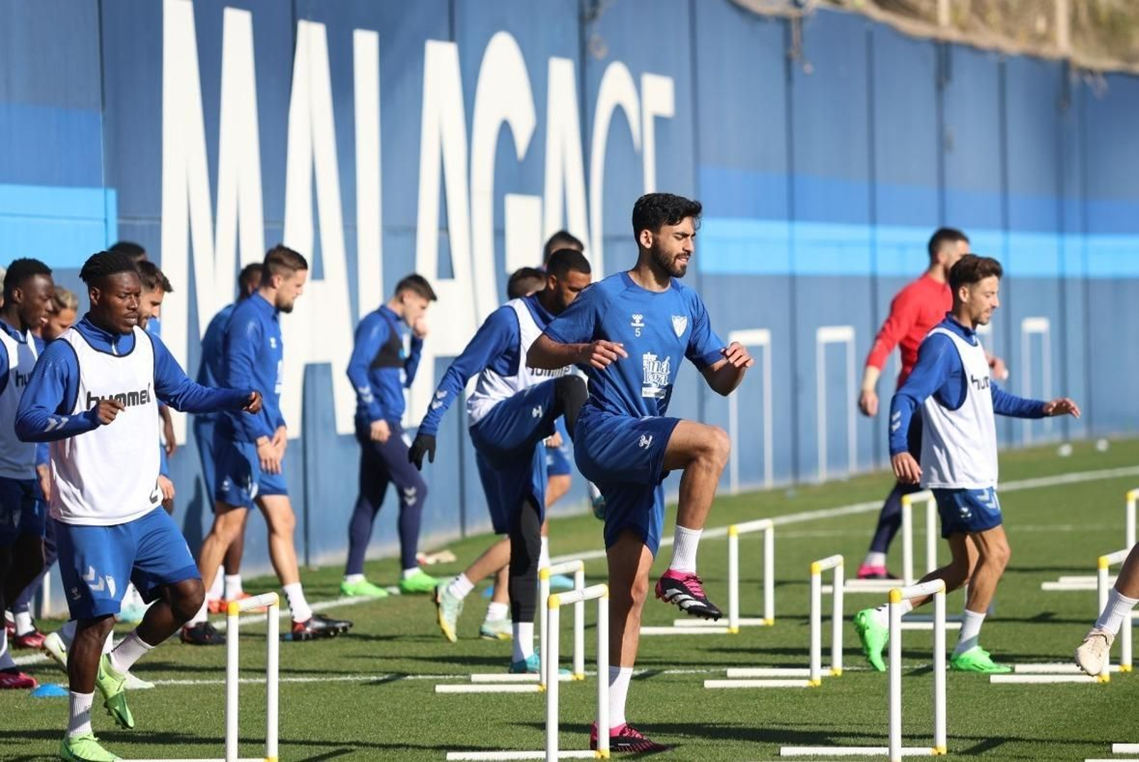 Juande y Chavarría, brotes verdes en el Málaga CF