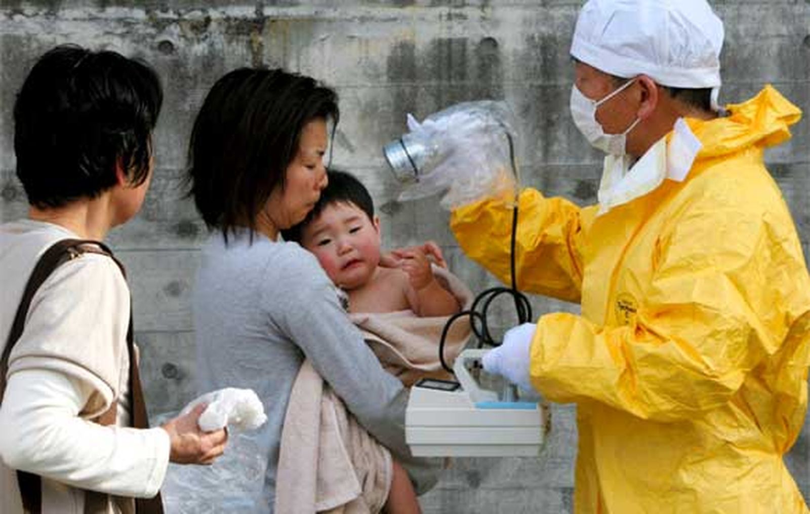 Fukushima buscará radiación en la leche materna de 10.000 mujeres