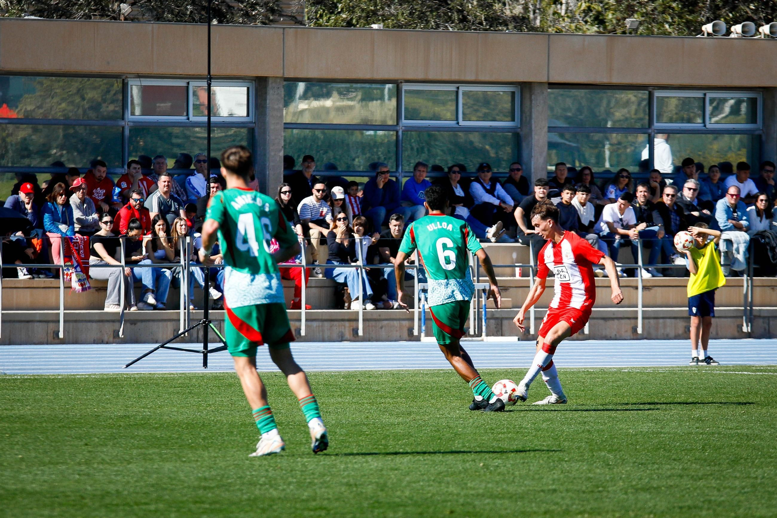 Las imágenes de Segunda RFEF entre Almeria B y recreativo de Granada
