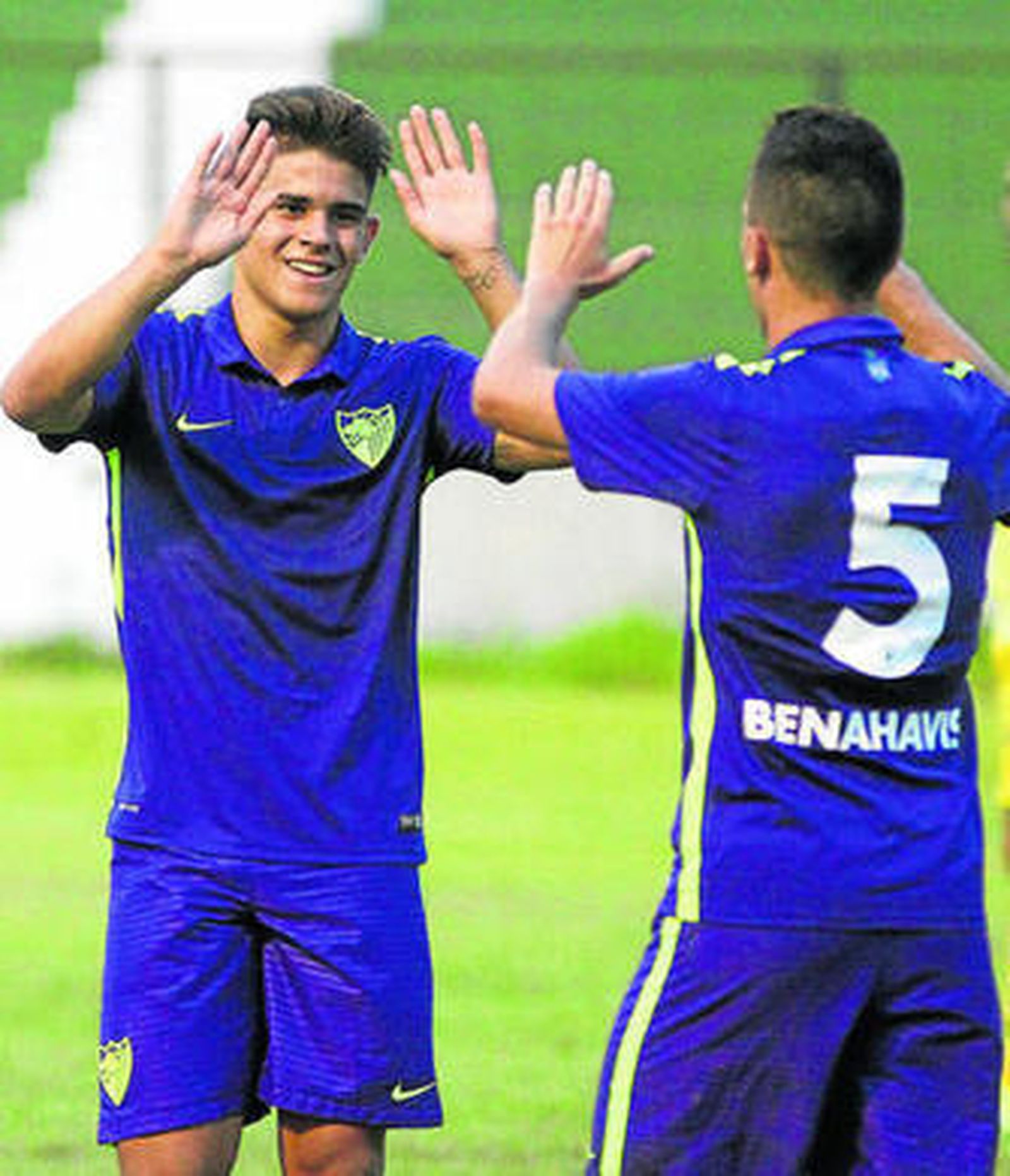 El Málaga reserva el esmoquin para hoy (3-1)