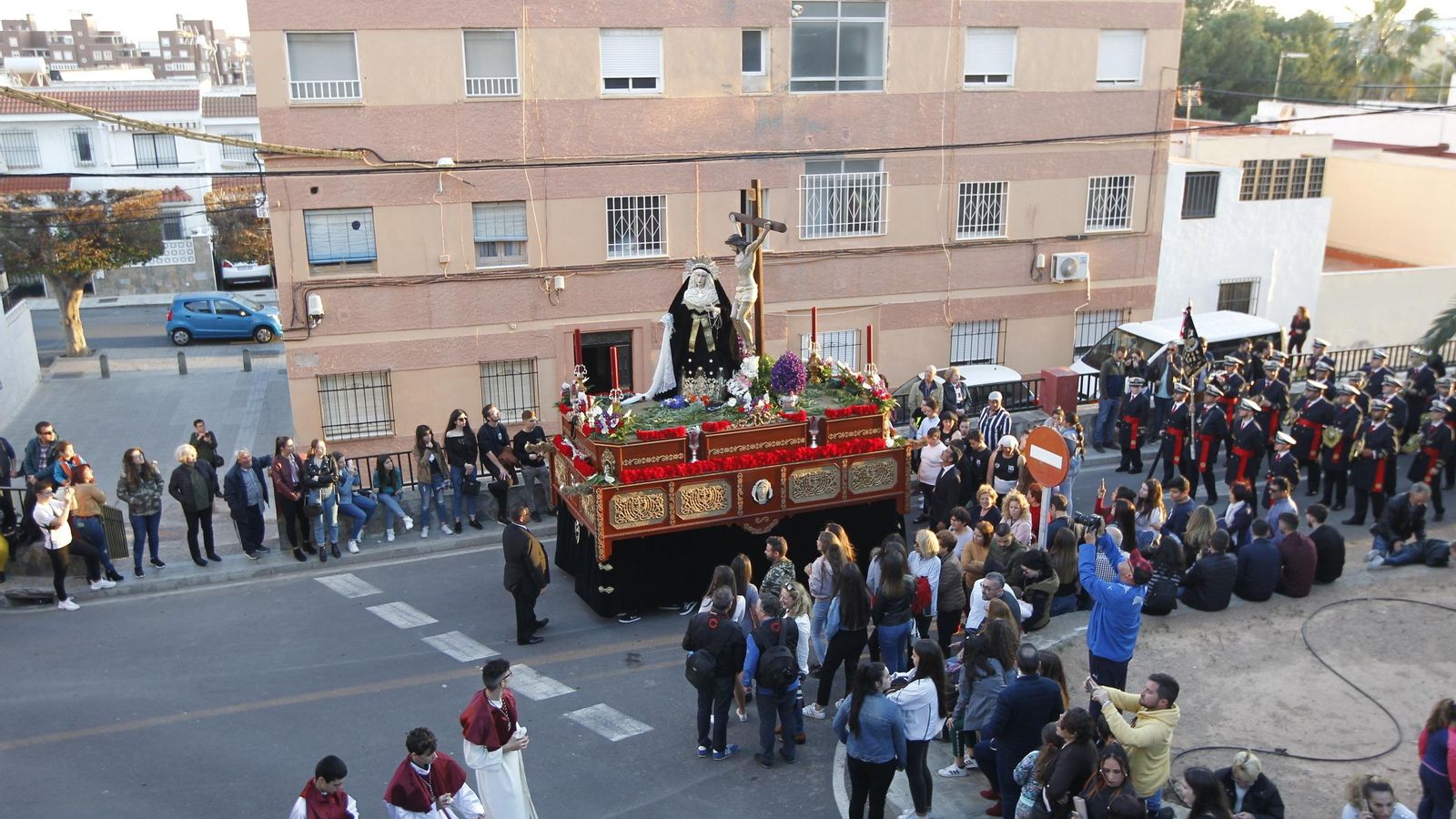 El misterio, arropado por su barrio de Araceli.