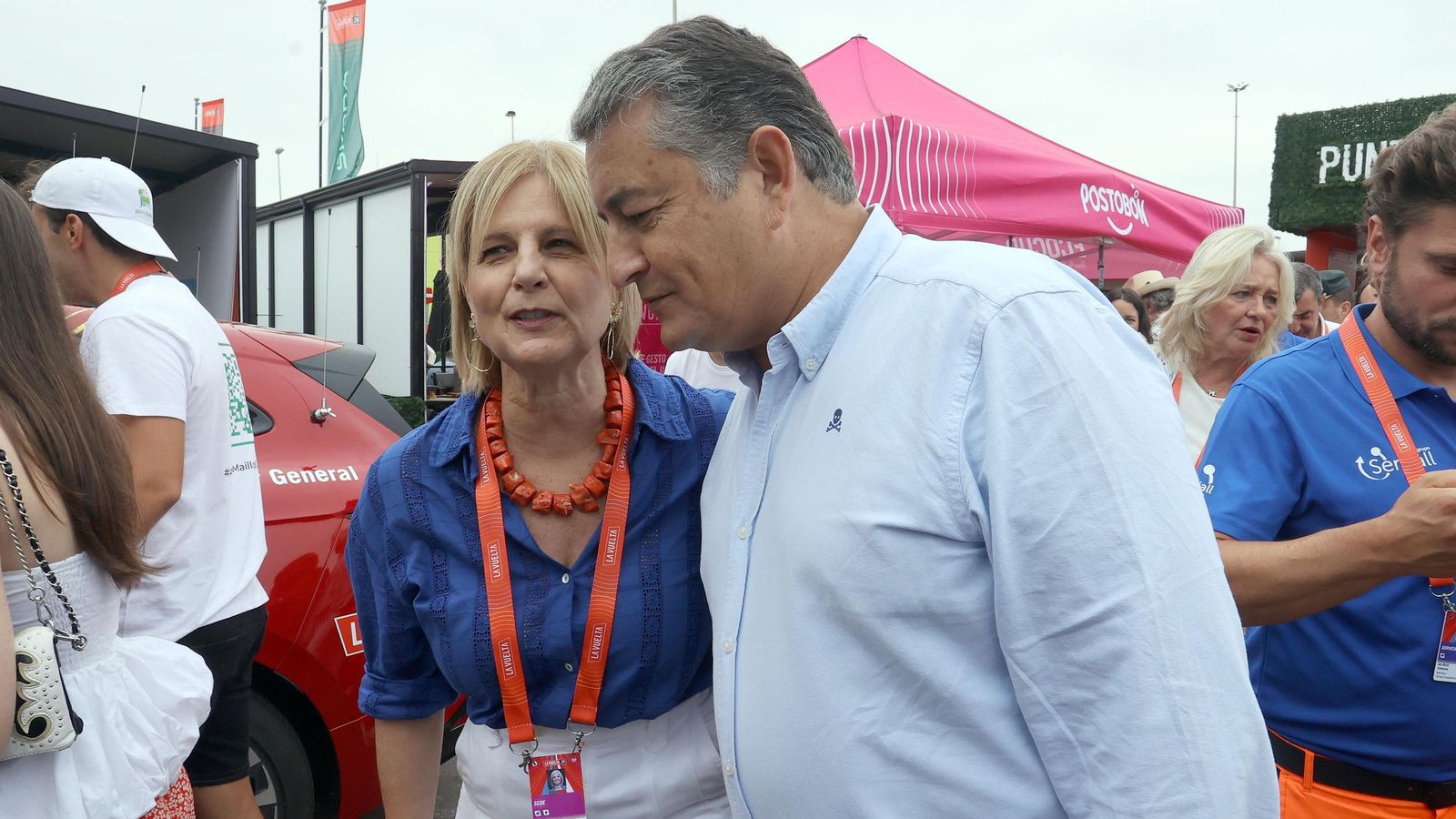Así fue la salida de la Vuelta España desde Carrefour Sur en Jerez