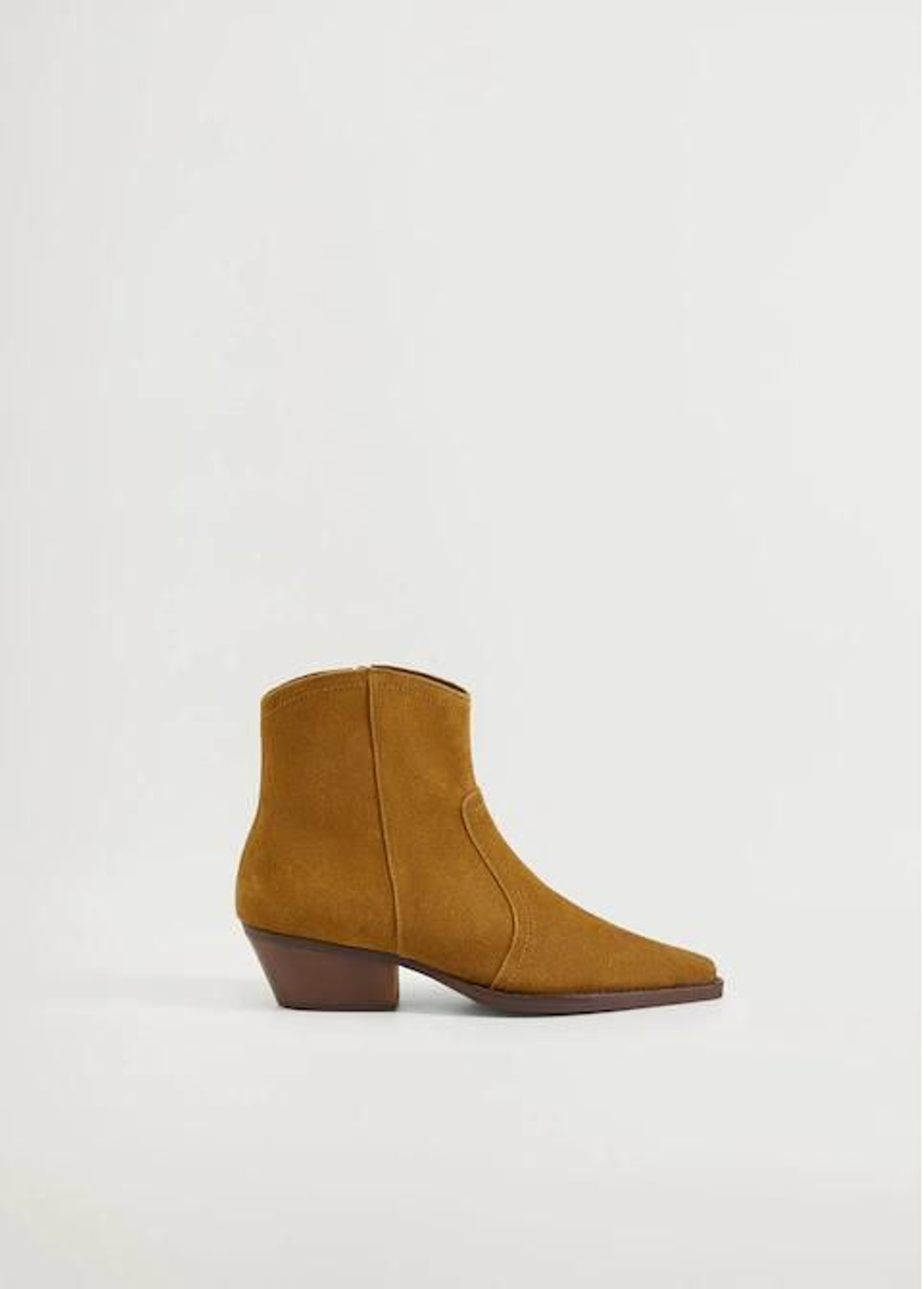 Las botas que vas a querer llevar todos los días y con todos tus 'looks'