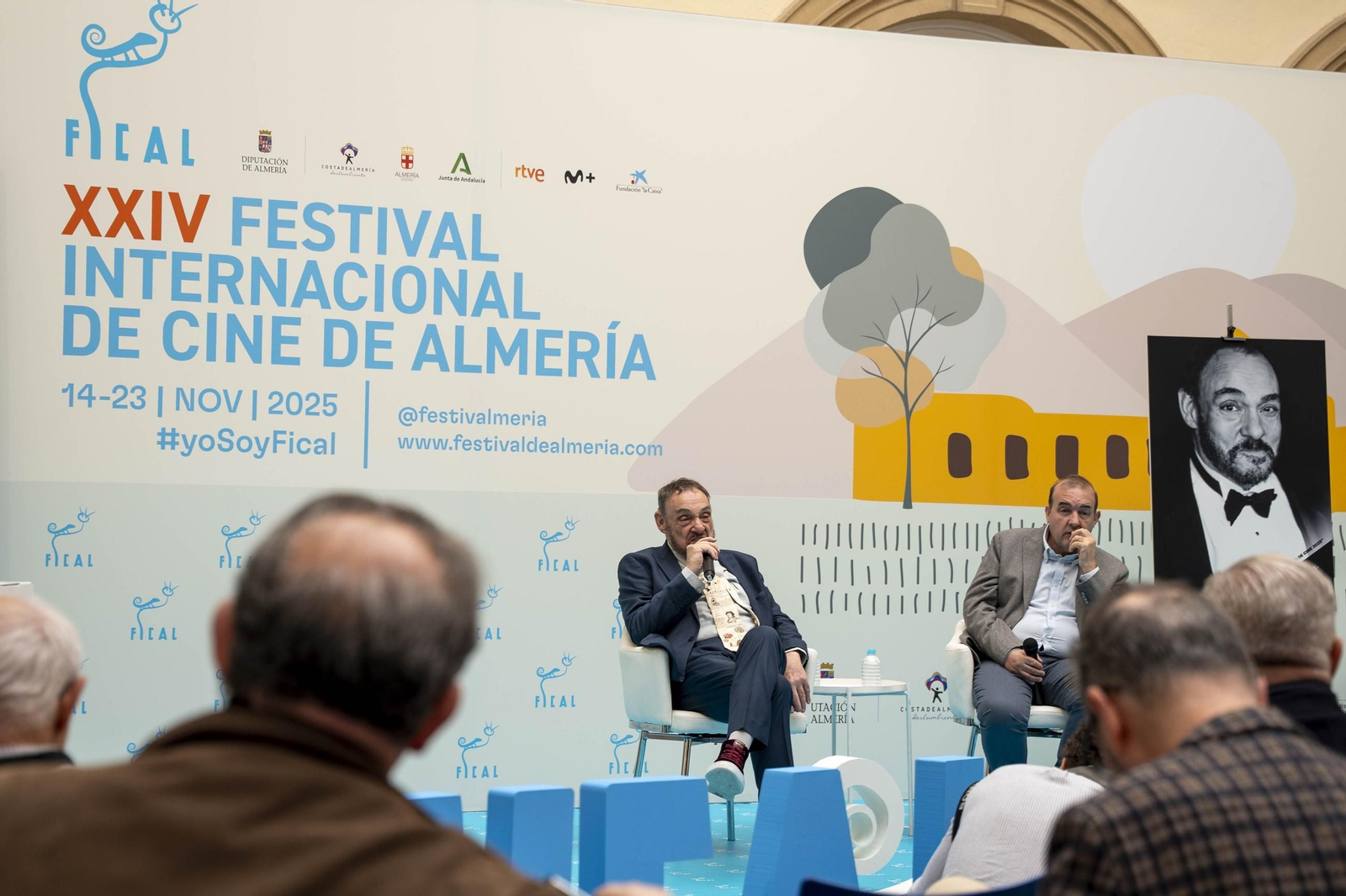 La estrella a JOHN RHYS-DAVIES luce en el paseo de la fama de Almería