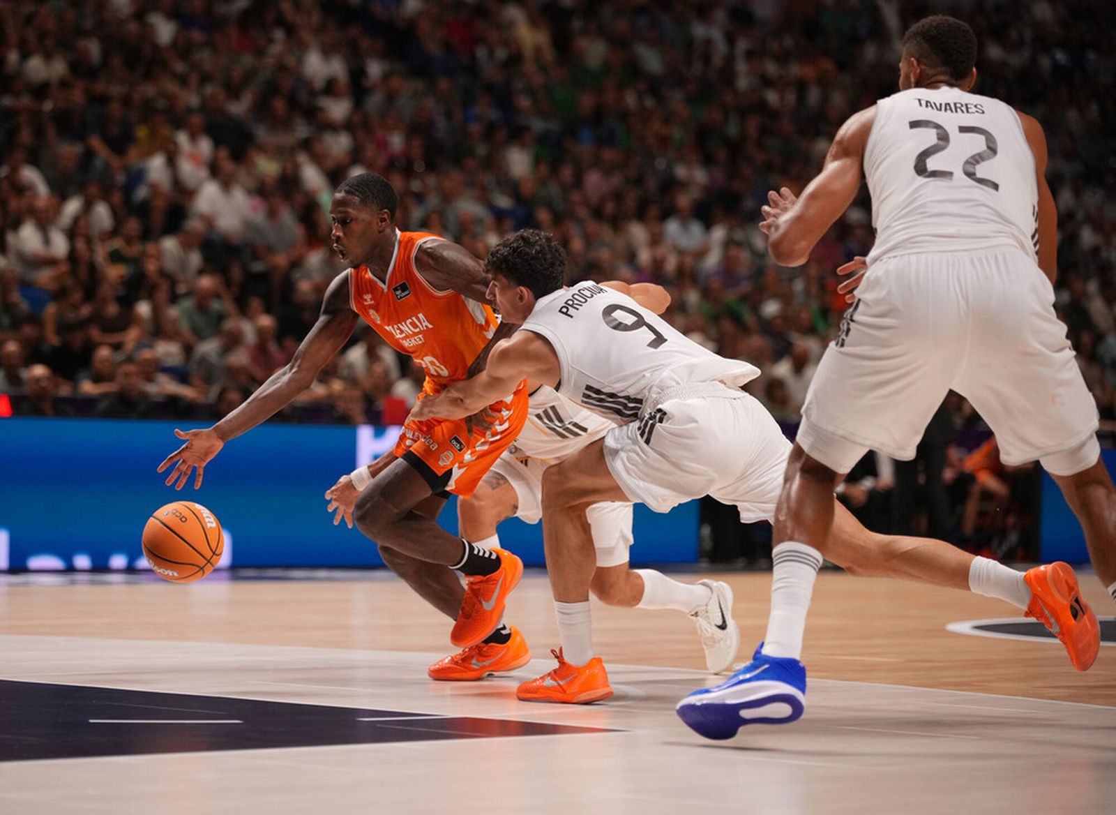 Las fotos del Real Madrid-Valencia Basket, final de la Supercopa