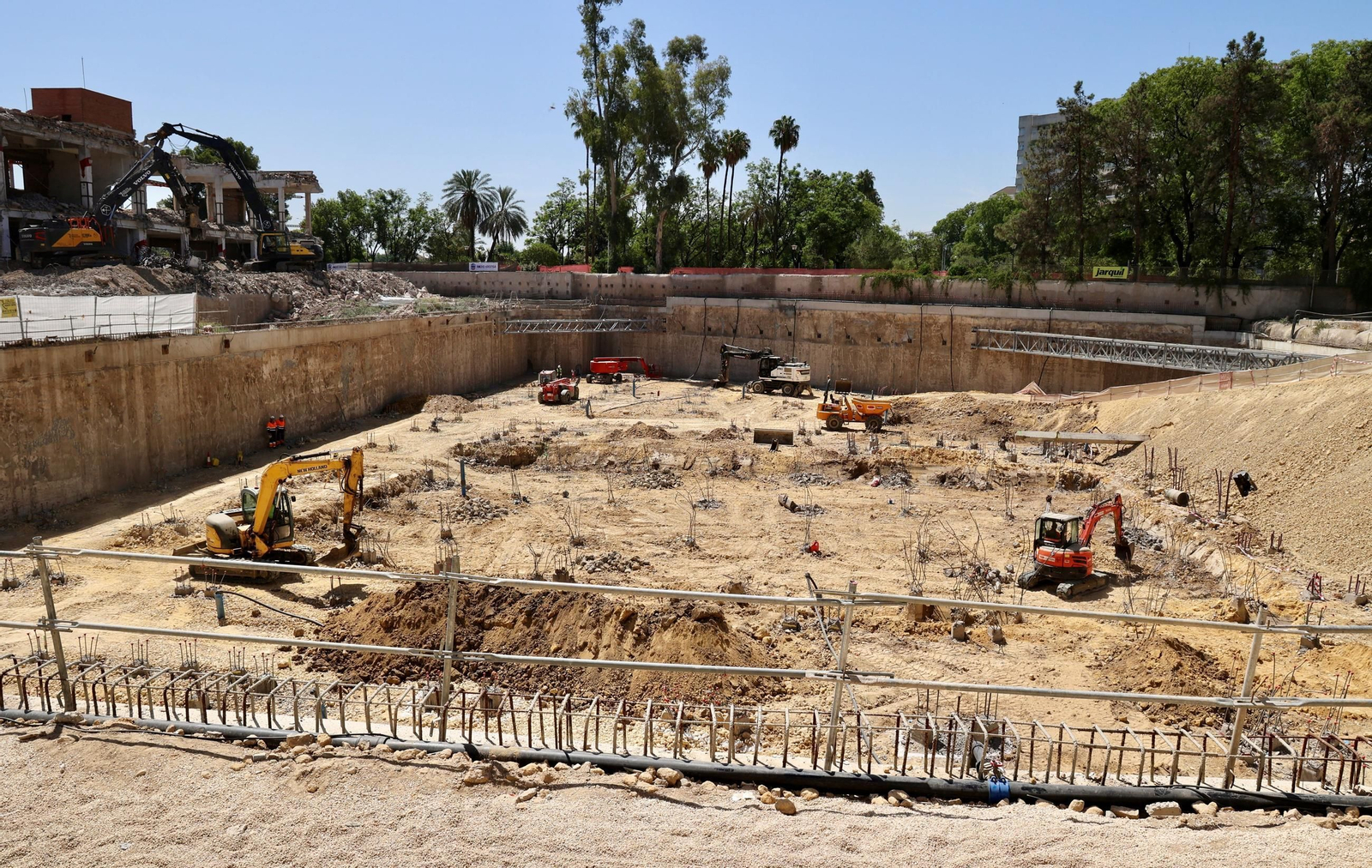 Las obras en la antigua fábrica de tabacos de Altadis, en imágenes