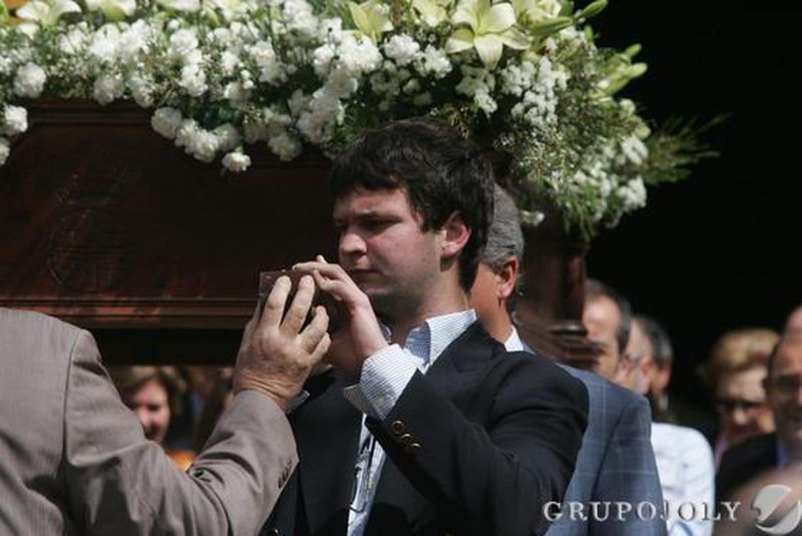Un espléndido sol recibe a Jesús Resucitado en La Línea

Foto: J.M.Q./Erasmo Fenoy
