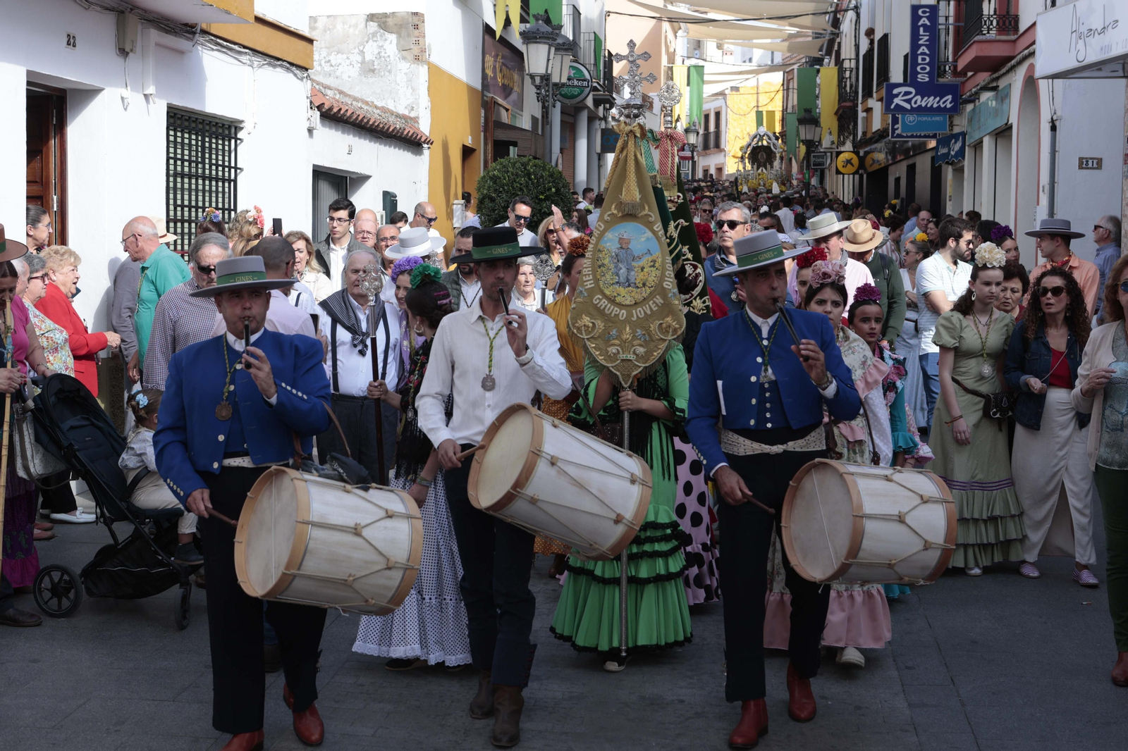 Las imágenes de la salida de la Hermandad de Gines