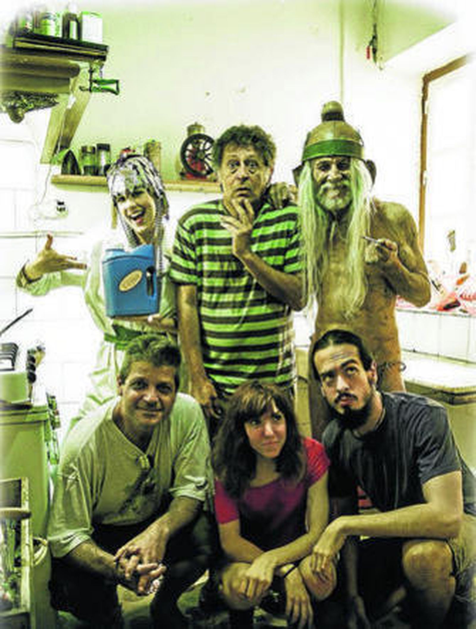 El director, el guionista y los protagonistas.