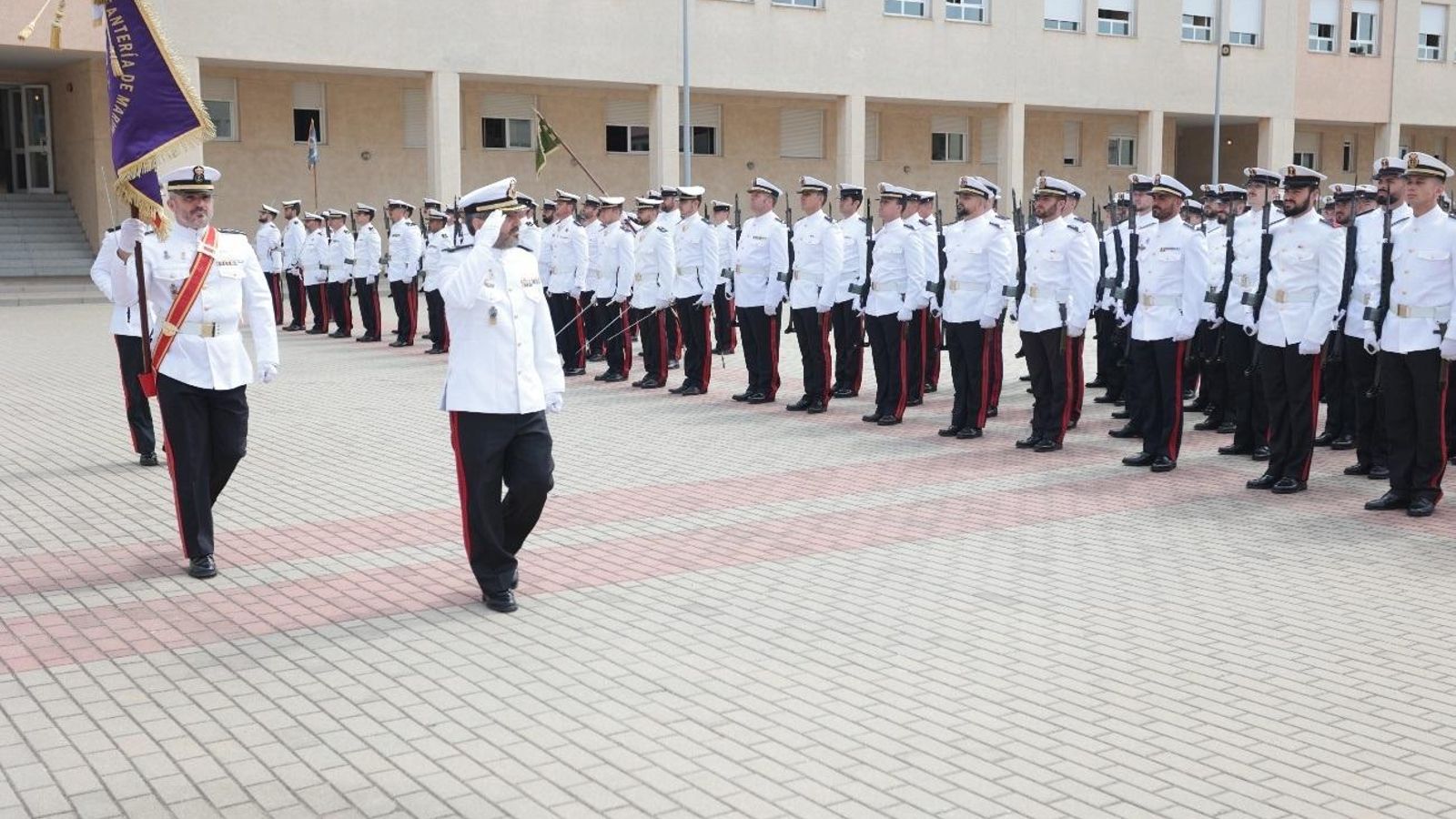 Parada militar llevada a cabo en el TEAR en memoria del cabo Antonio Carrero Jiménez.