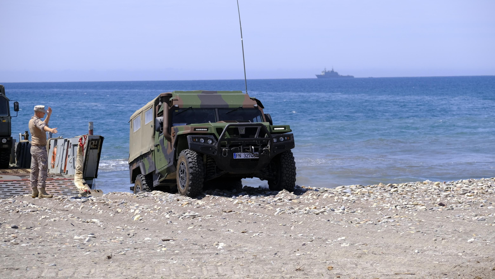 Desembarco de la Infantería de Marina en la Playa del Perdigal, en El Alquián-Almería