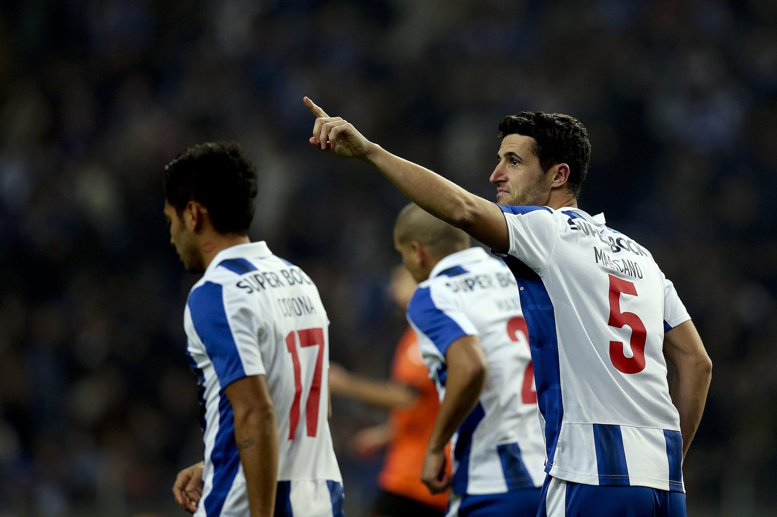 Iván Marcano celebra un gol con el Oporto.