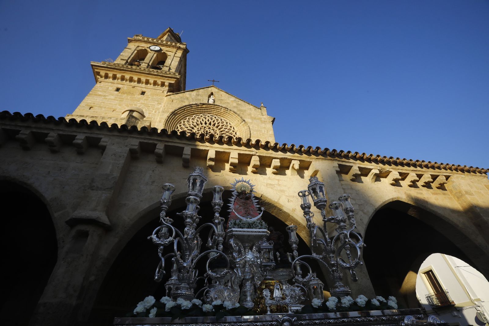 La procesión de la Virgen de Villaviciosa de Córdoba, en imágenes