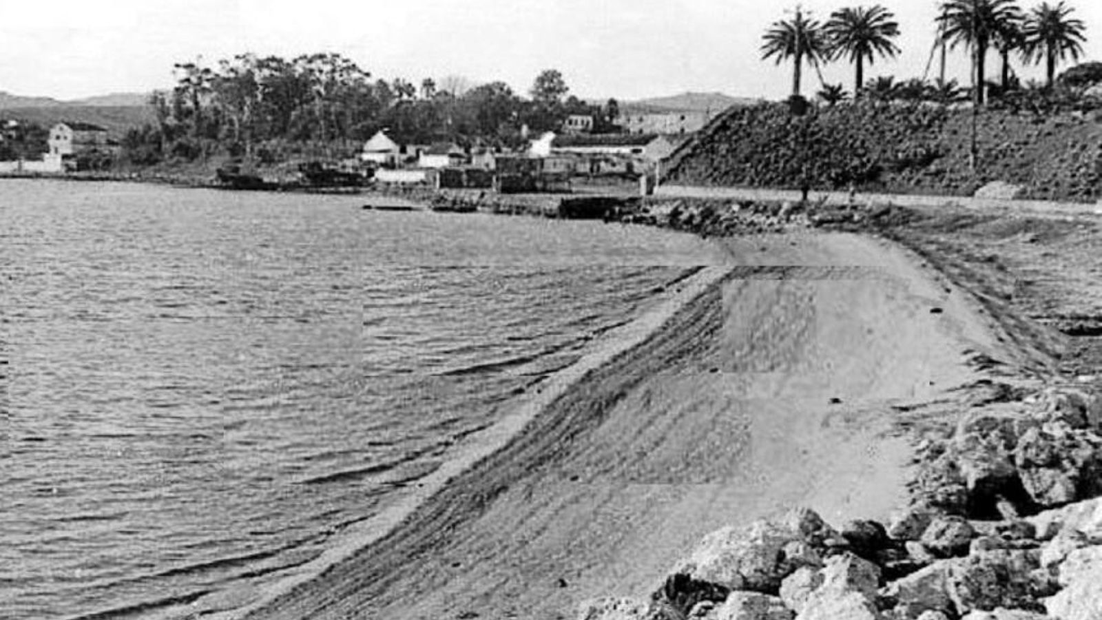 Playa del Chorruelo hacia 1950.
