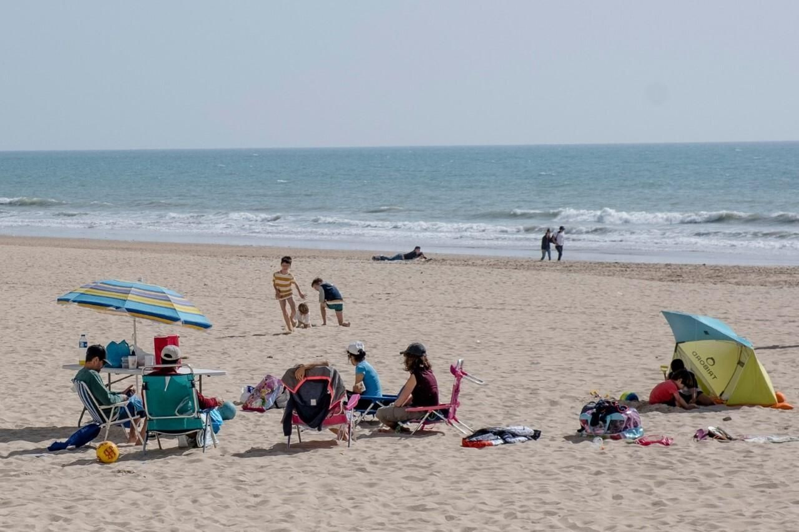 Una imagen de la playa de la Victoria este último fin de semana.