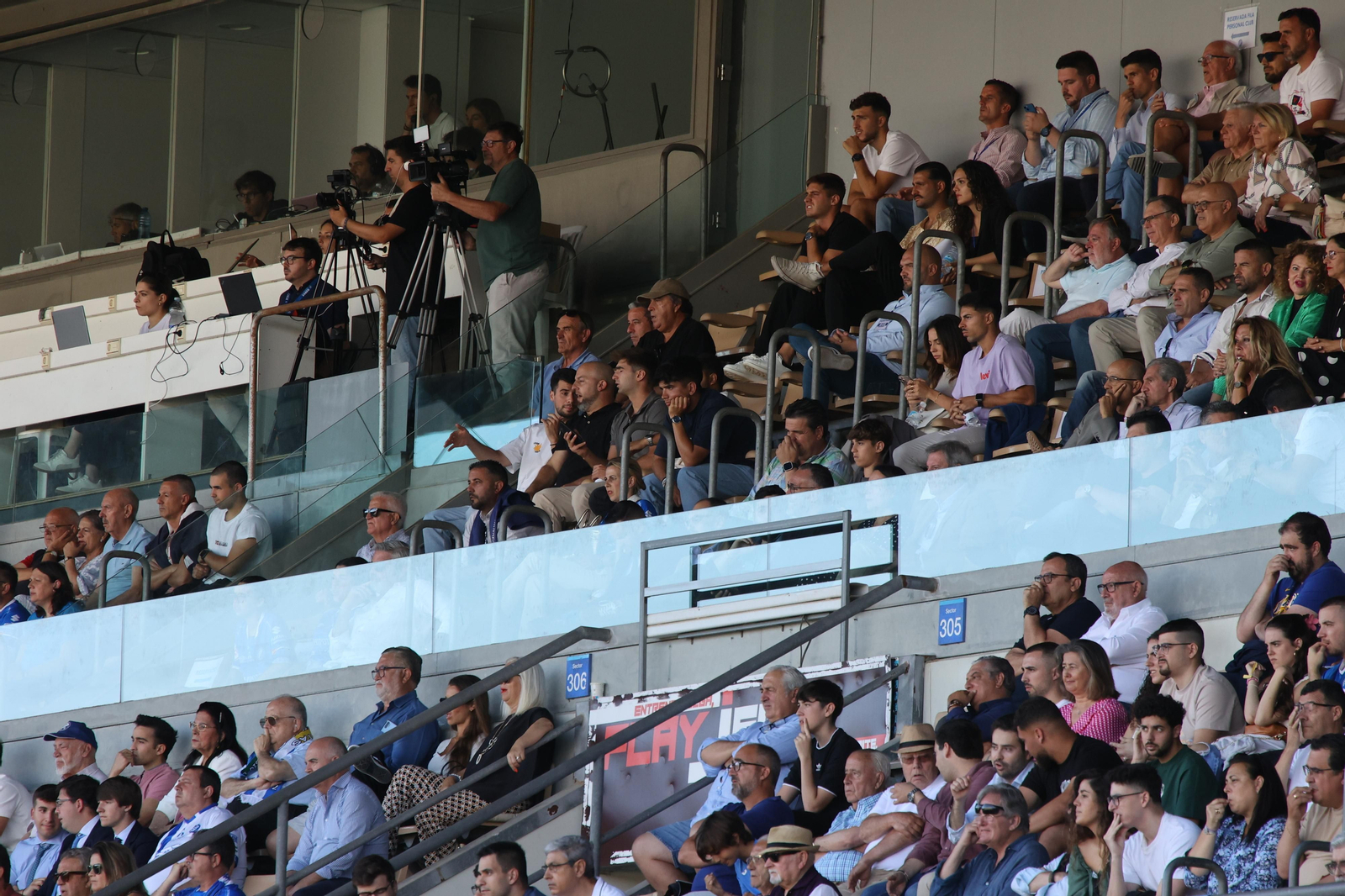 Búscate en el partido entre el Xerez DFC y Ceuta B en Chapín