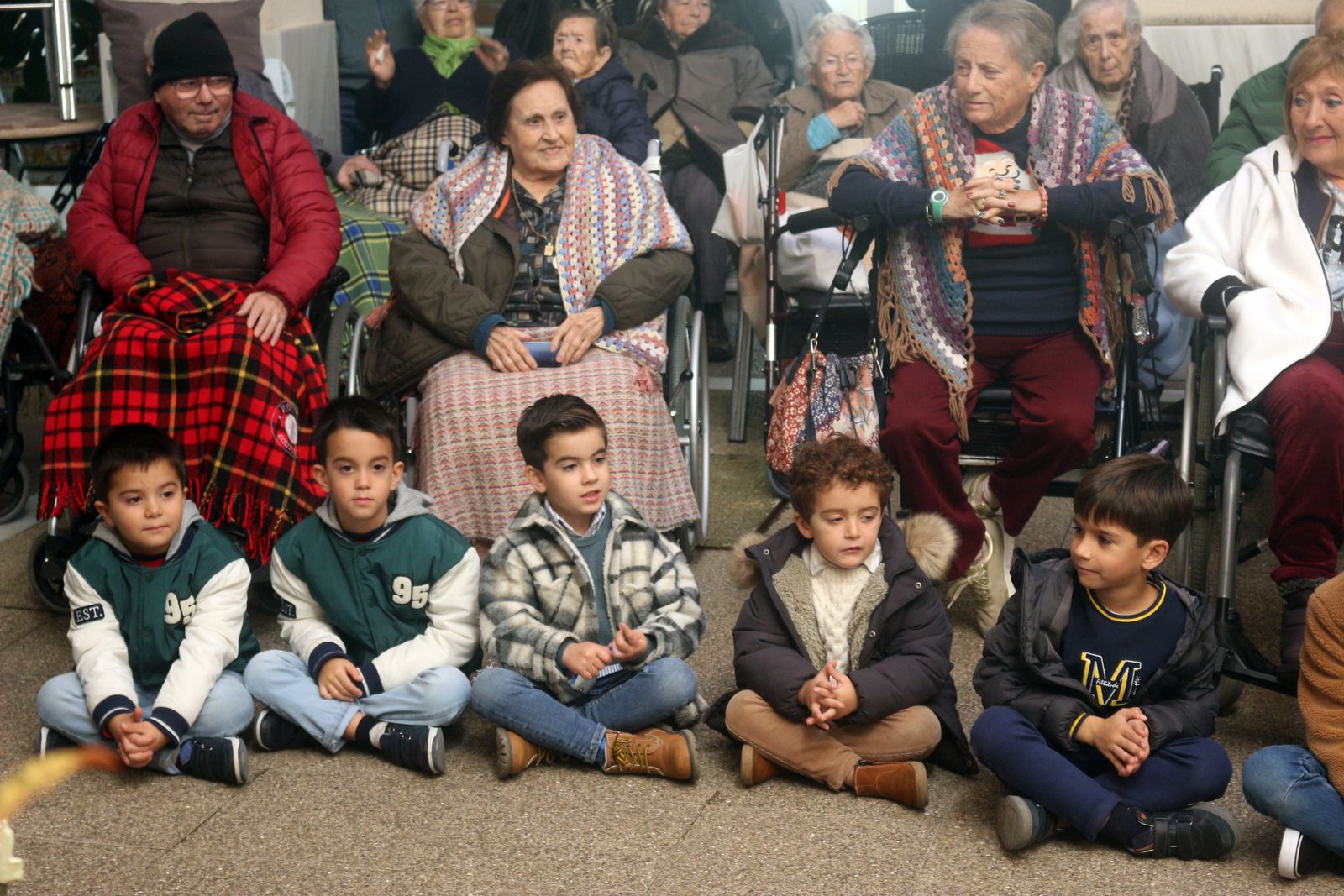 Visita de los Reyes a la Residencia Vedruna