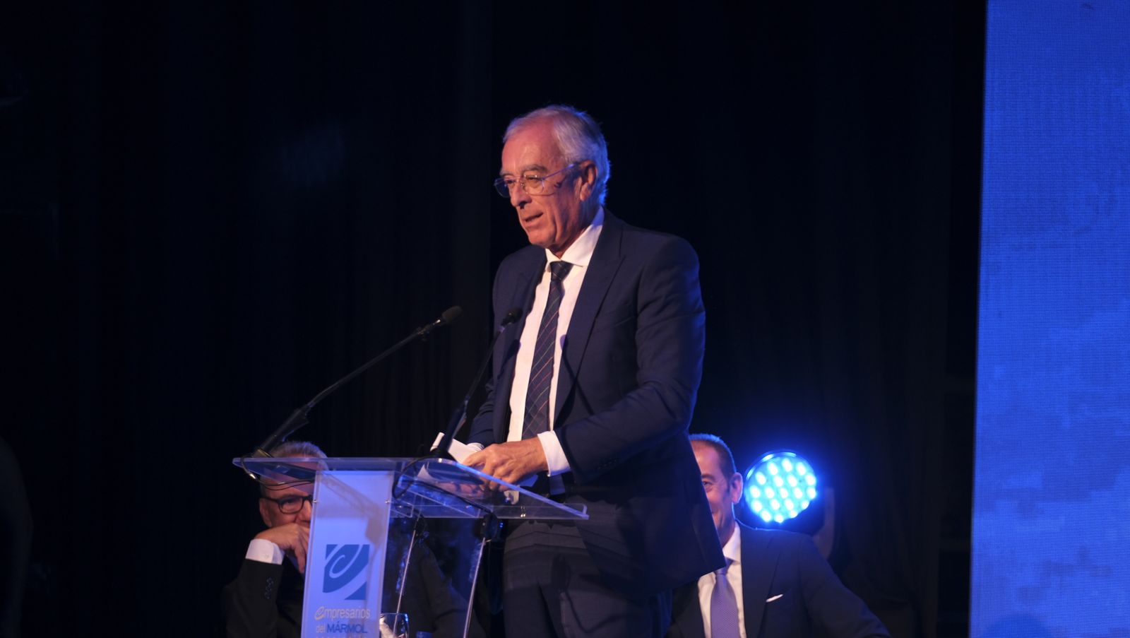 Imágenes del reconocimiento  como Presidente de Honor de la Asociación de Empresarios del Mármol, Francisco Martínez Cosentino