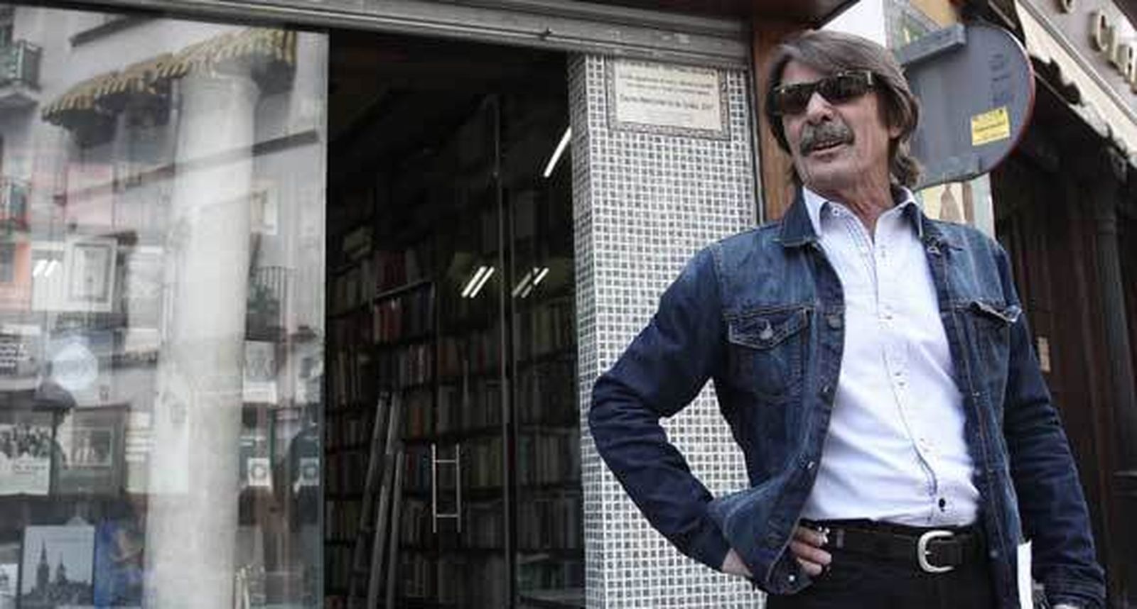 Luces de bohemia en una vespa